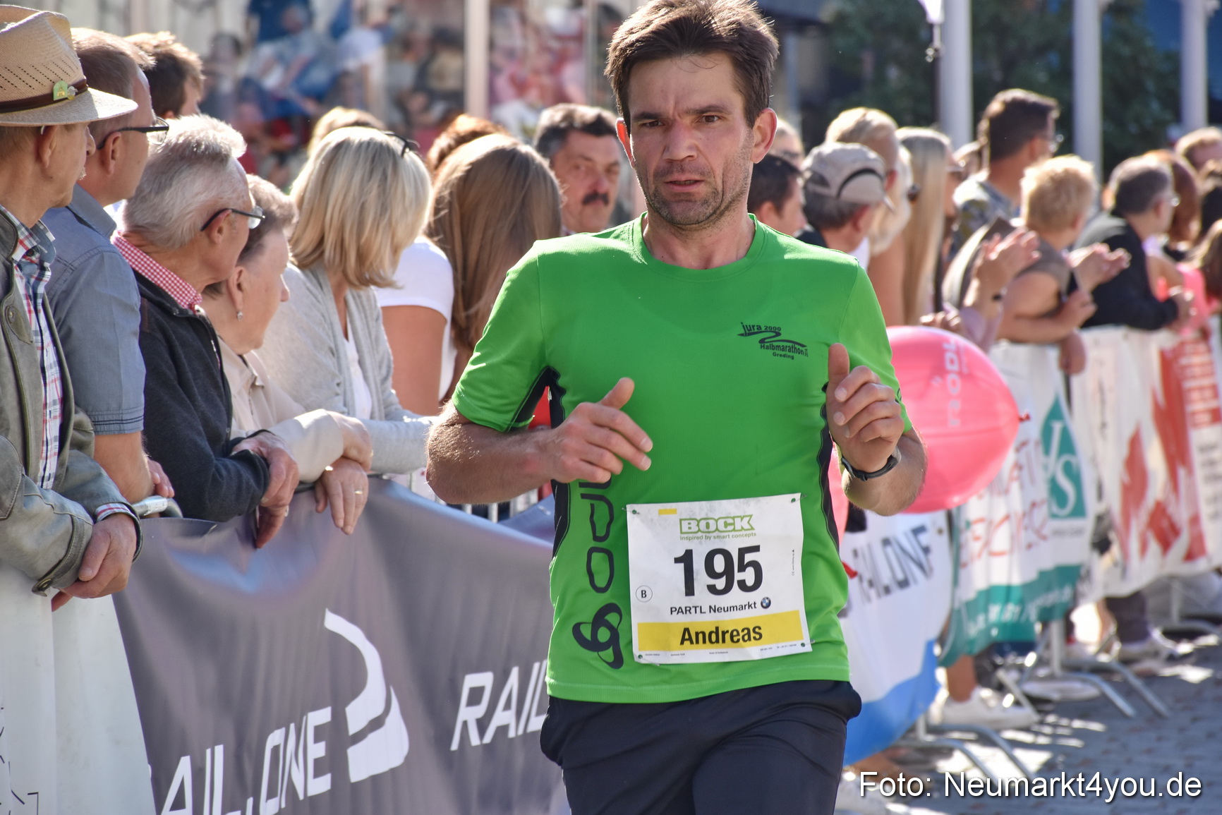 Zieleinlauf Stadtlauf Neumarkt 2018 0285
