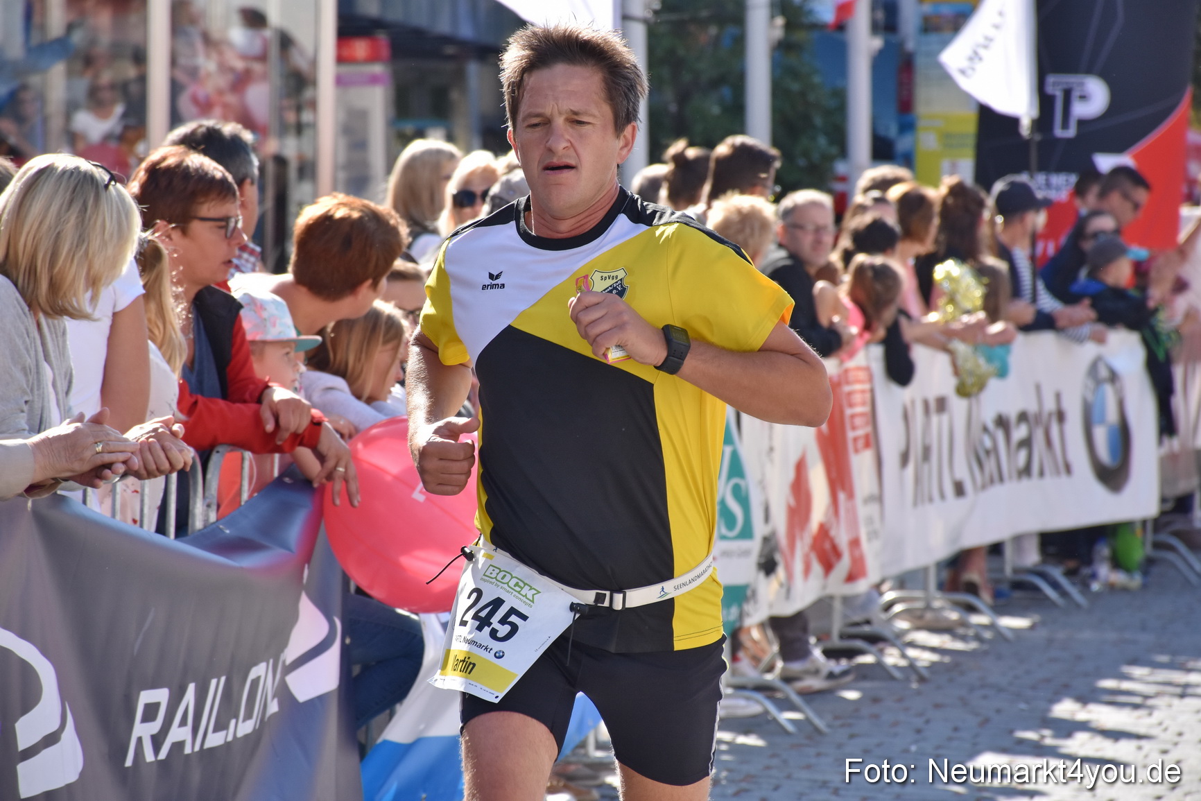 Zieleinlauf Stadtlauf Neumarkt 2018 0286