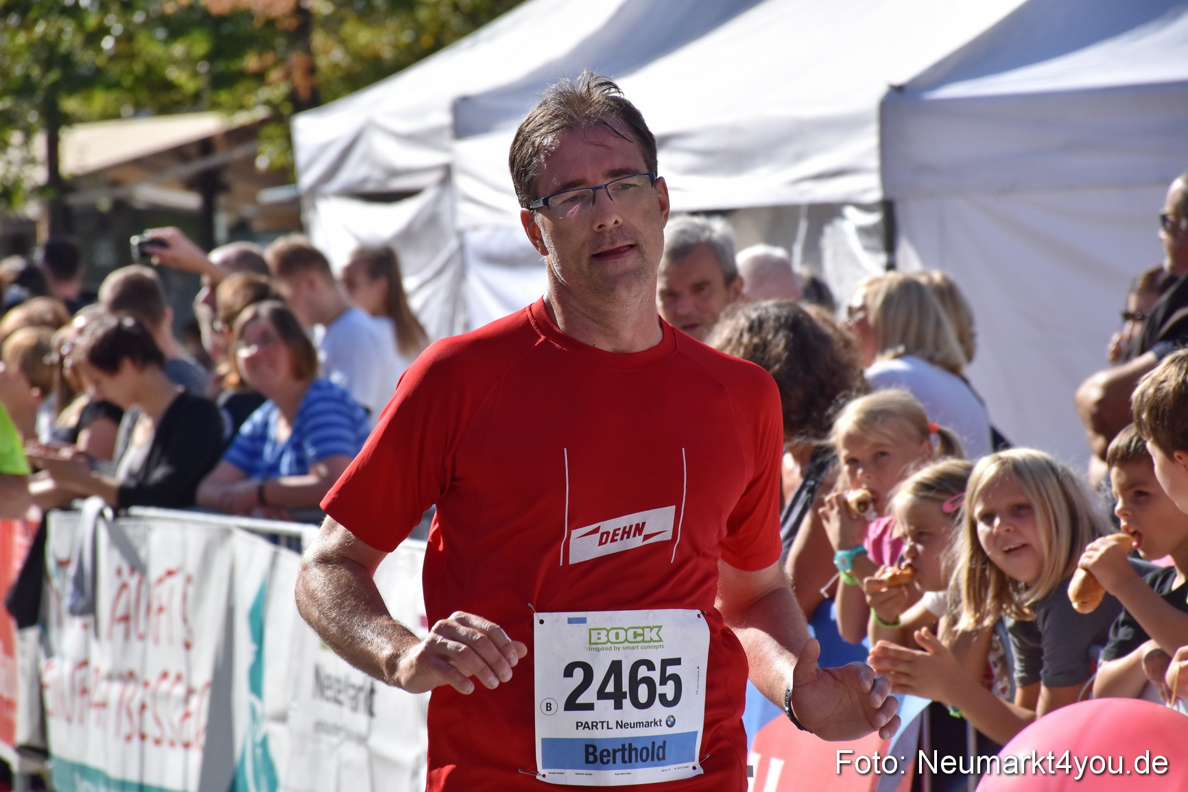 Zieleinlauf Stadtlauf Neumarkt 2018 0295