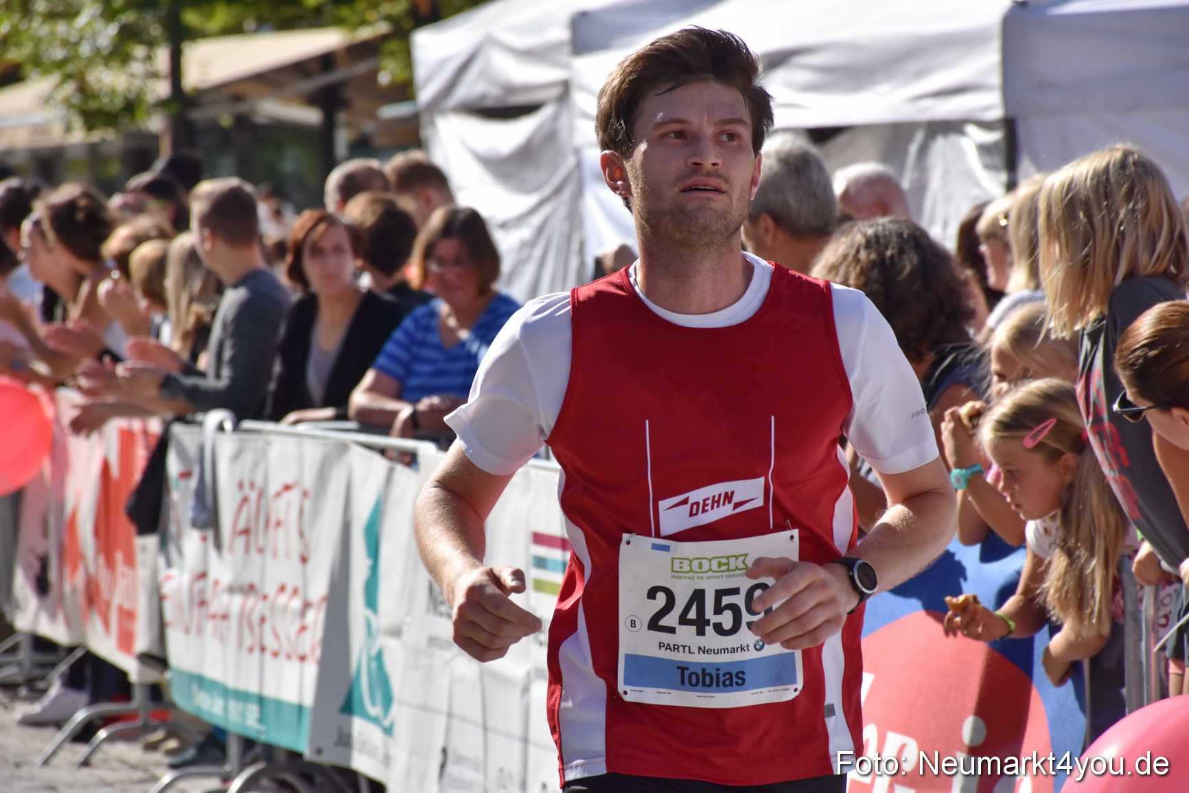 Zieleinlauf Stadtlauf Neumarkt 2018 0304