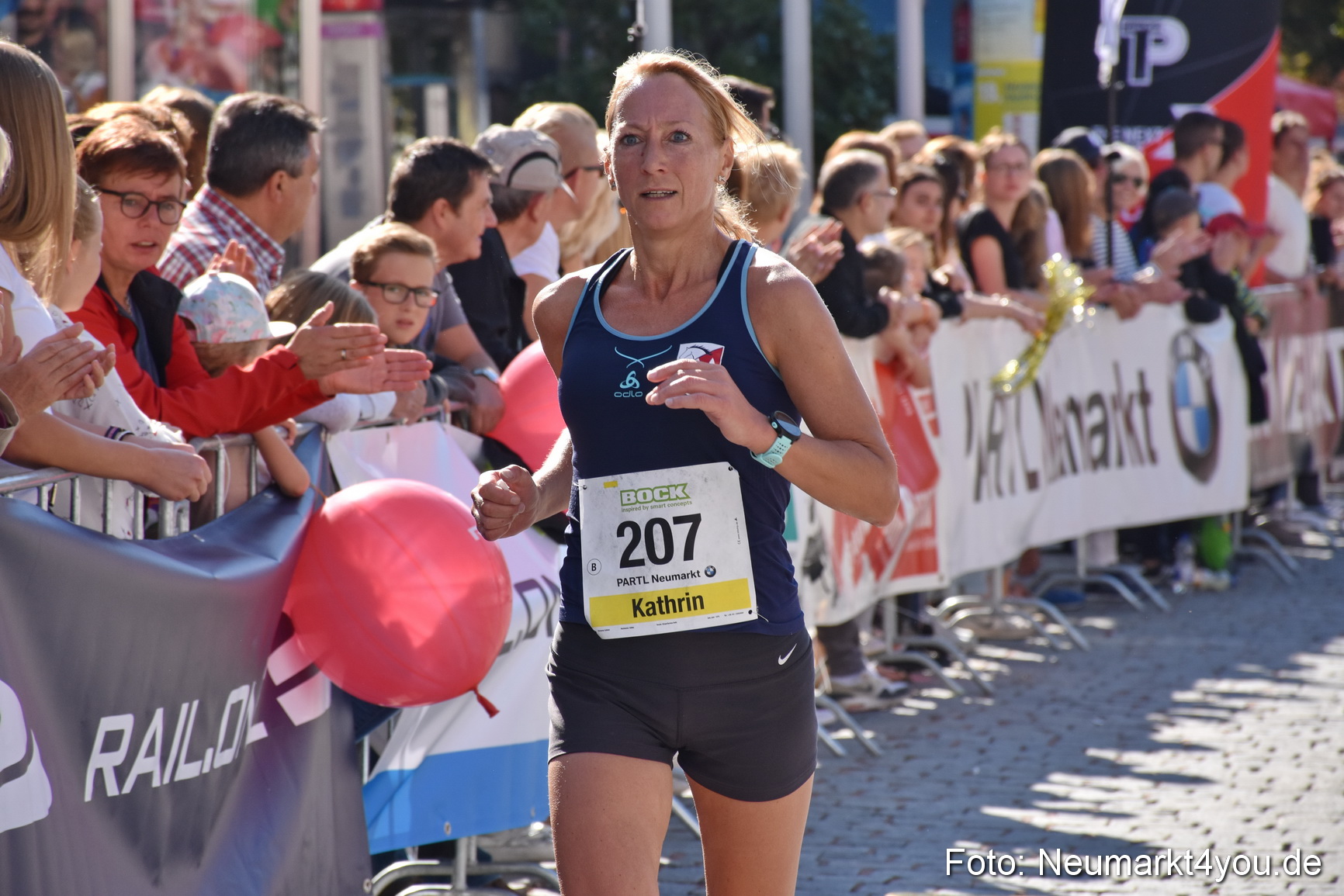 Zieleinlauf Stadtlauf Neumarkt 2018 0309