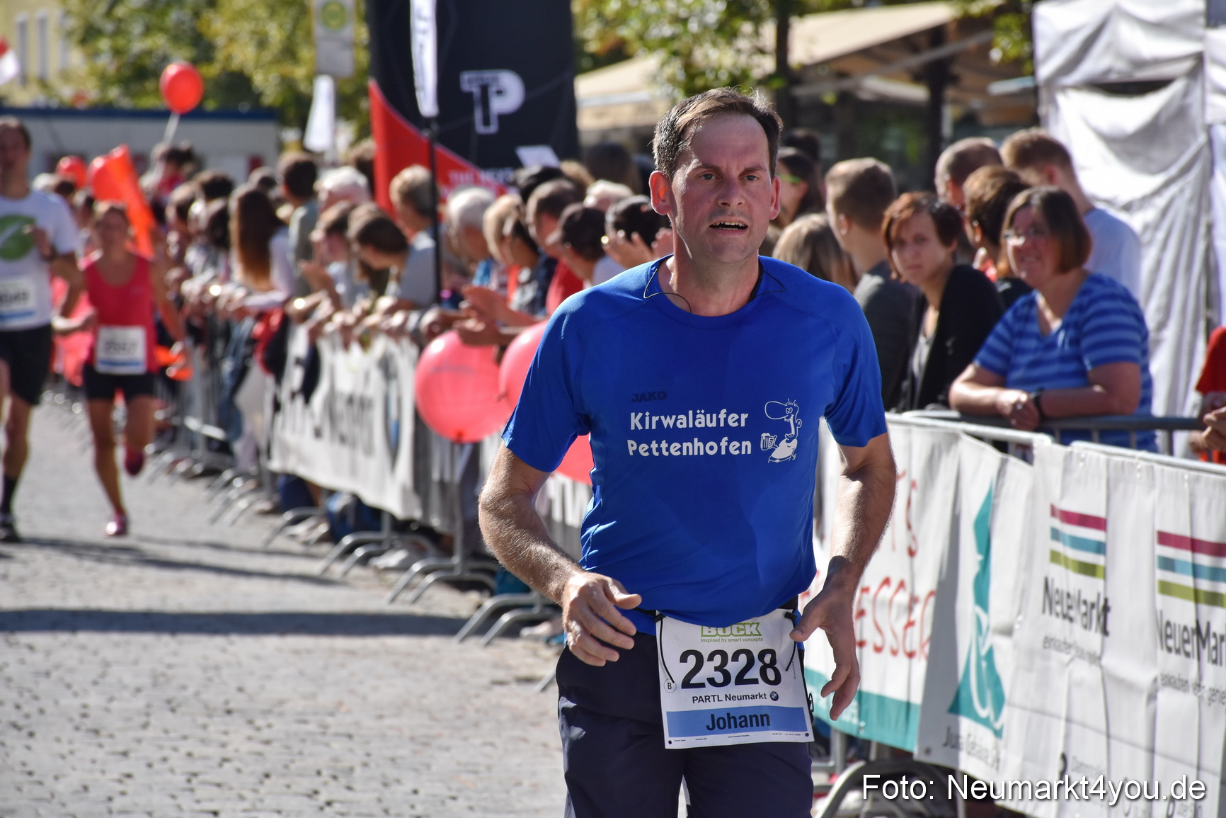 Zieleinlauf Stadtlauf Neumarkt 2018 0316