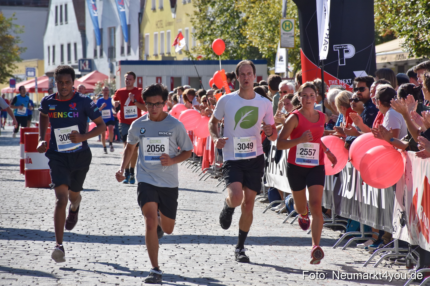 Zieleinlauf Stadtlauf Neumarkt 2018 0317