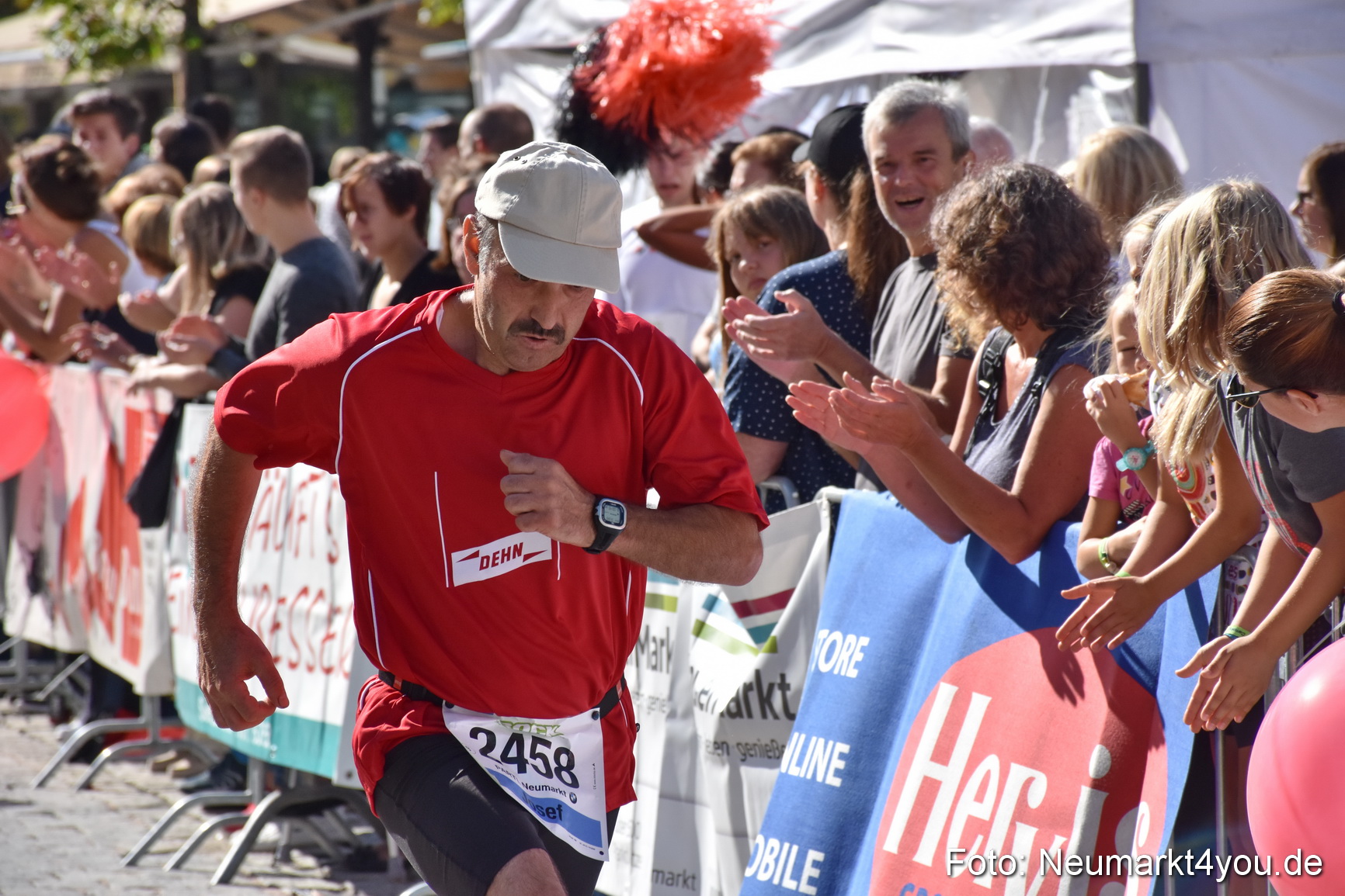Zieleinlauf Stadtlauf Neumarkt 2018 0333
