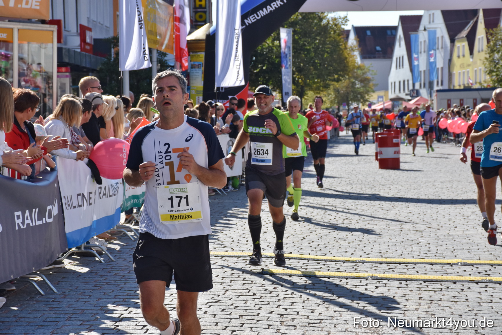 Zieleinlauf Stadtlauf Neumarkt 2018 0353