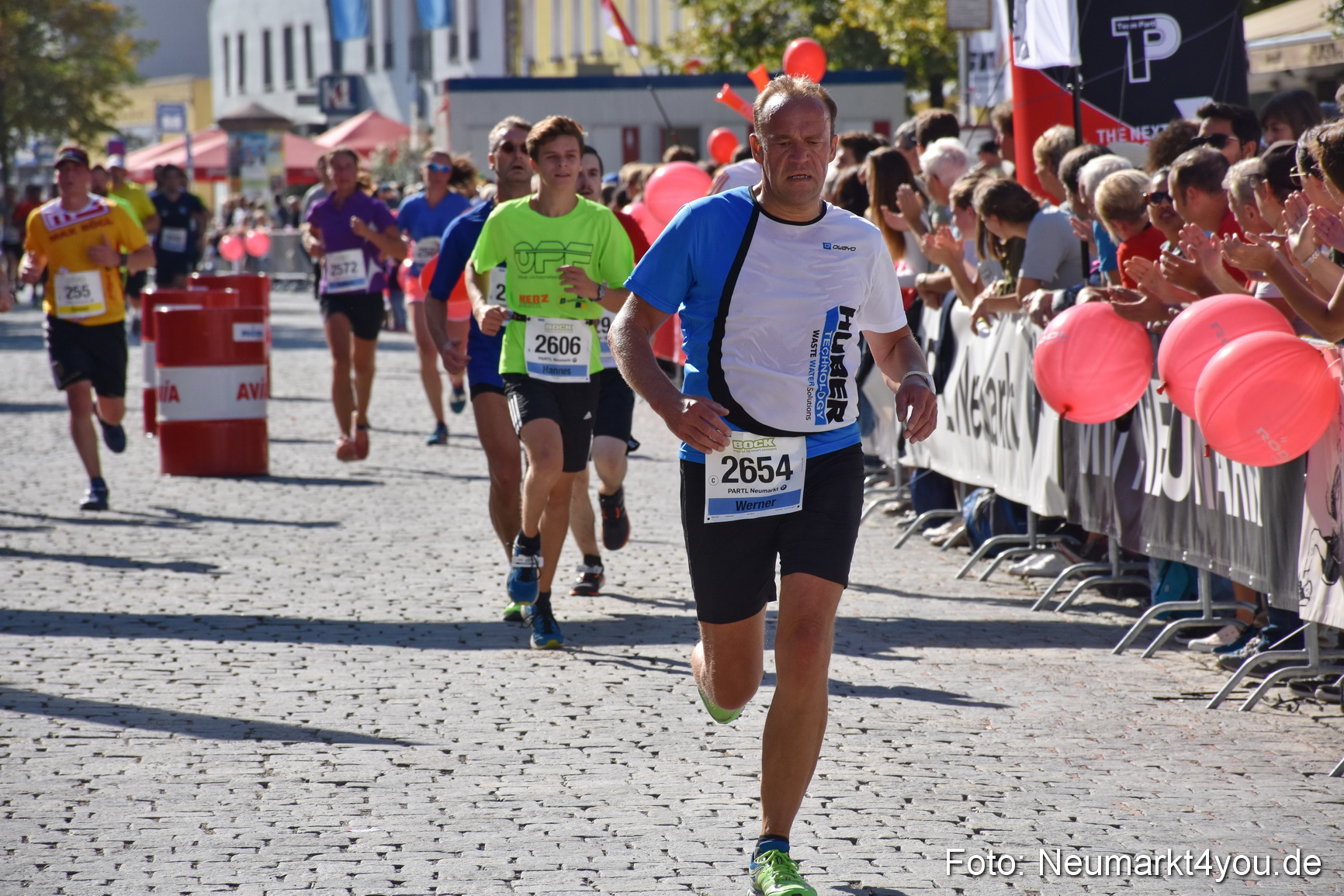 Zieleinlauf Stadtlauf Neumarkt 2018 0357