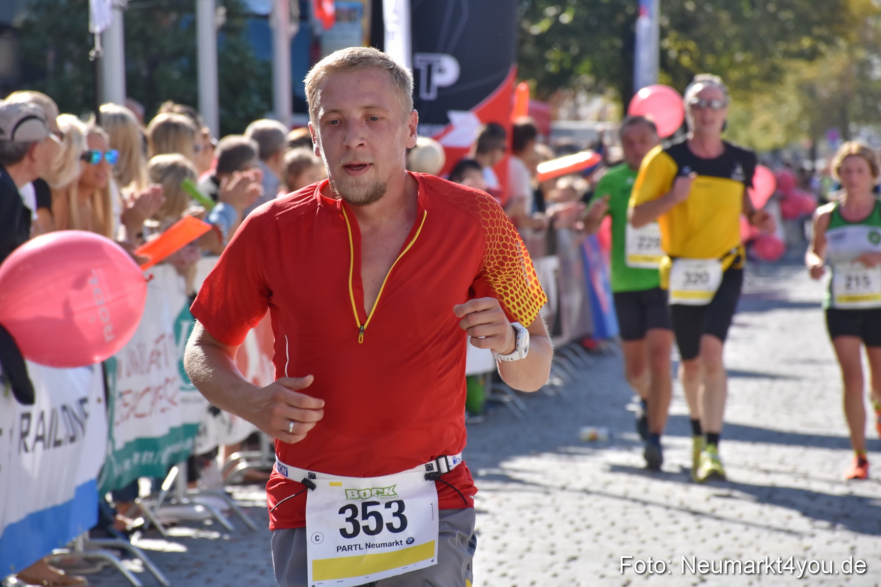 Zieleinlauf Stadtlauf Neumarkt 2018 0369