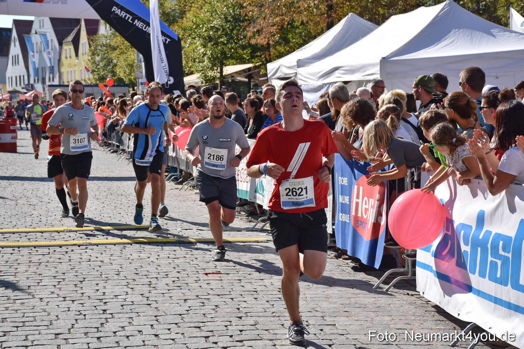 Zieleinlauf Stadtlauf Neumarkt 2018 0371