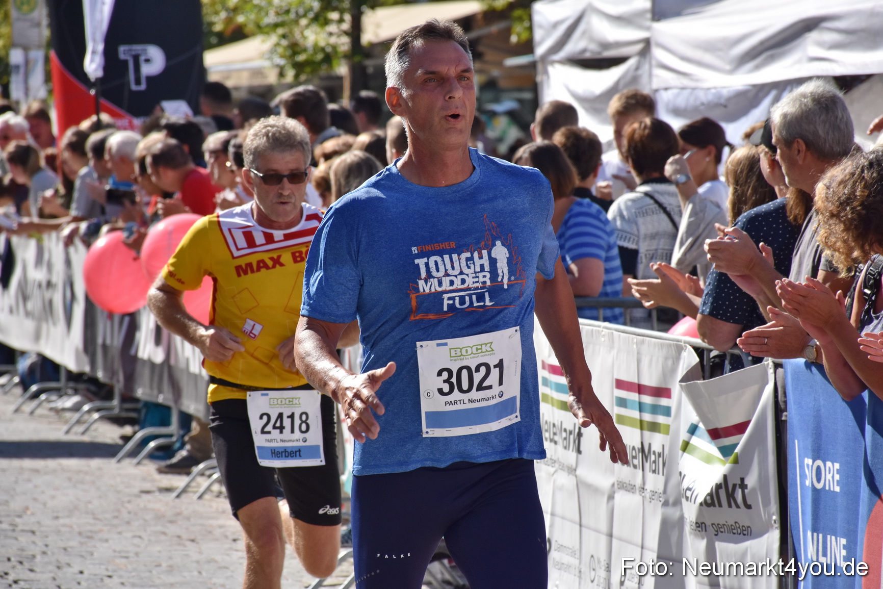 Zieleinlauf Stadtlauf Neumarkt 2018 0376