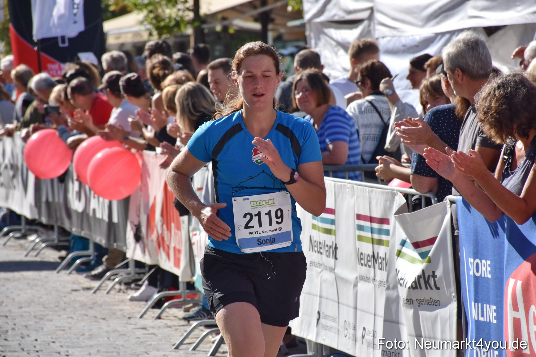 Zieleinlauf Stadtlauf Neumarkt 2018 0381
