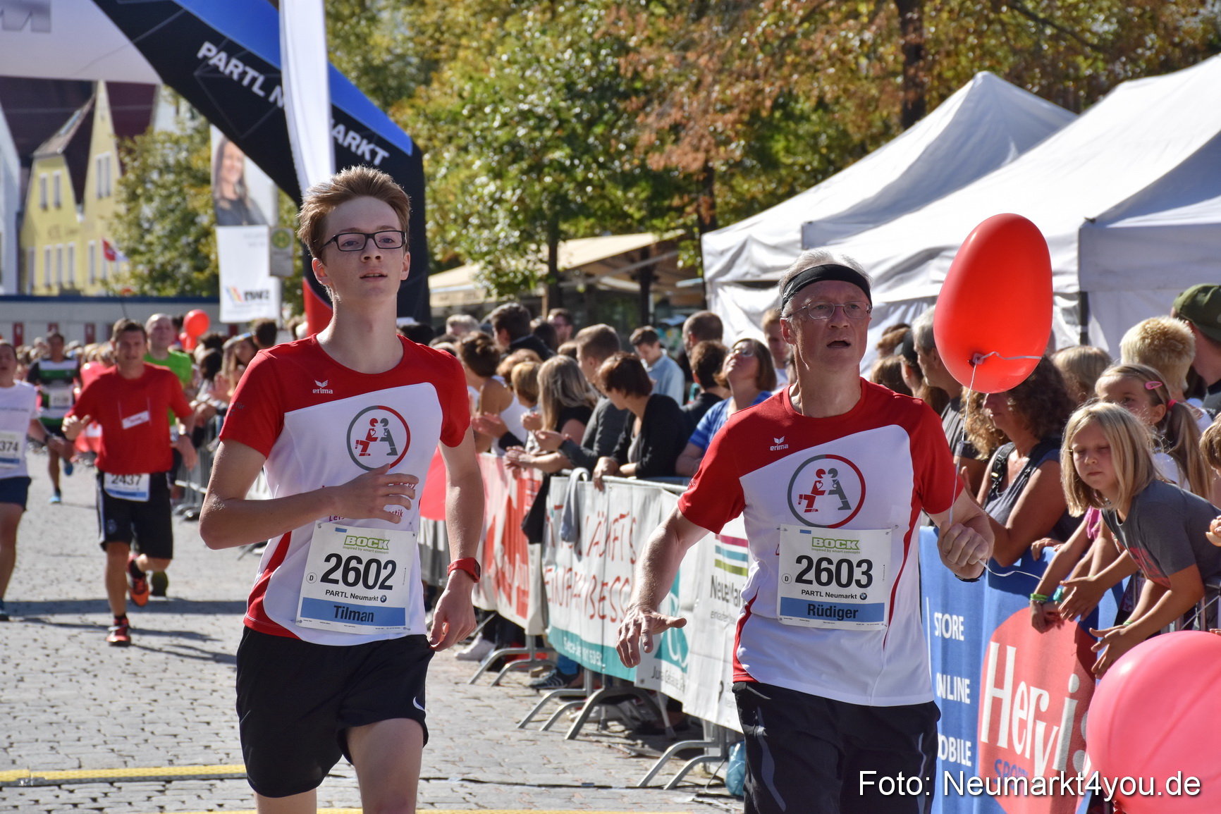 Zieleinlauf Stadtlauf Neumarkt 2018 0385