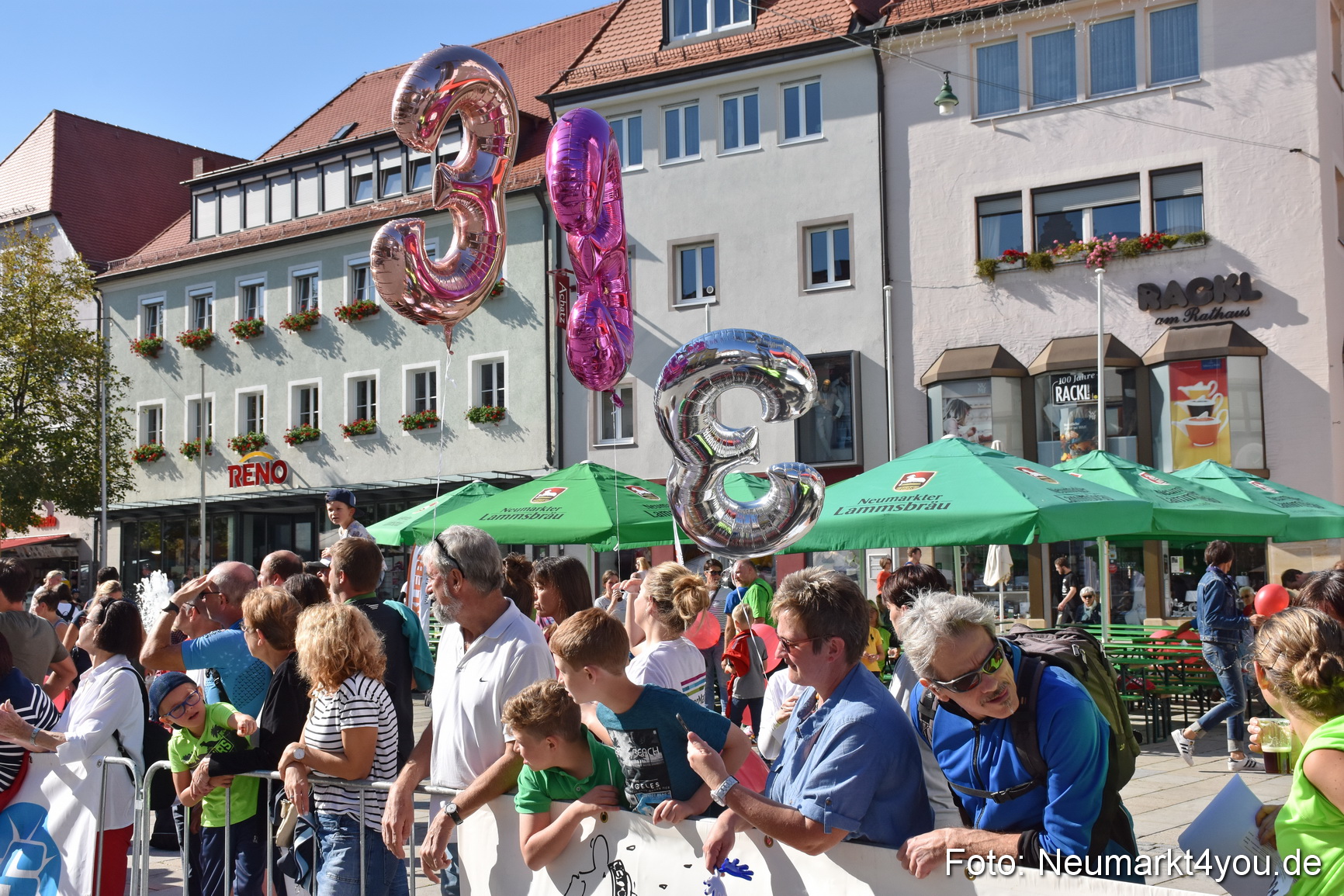 Zieleinlauf Stadtlauf Neumarkt 2018 0390