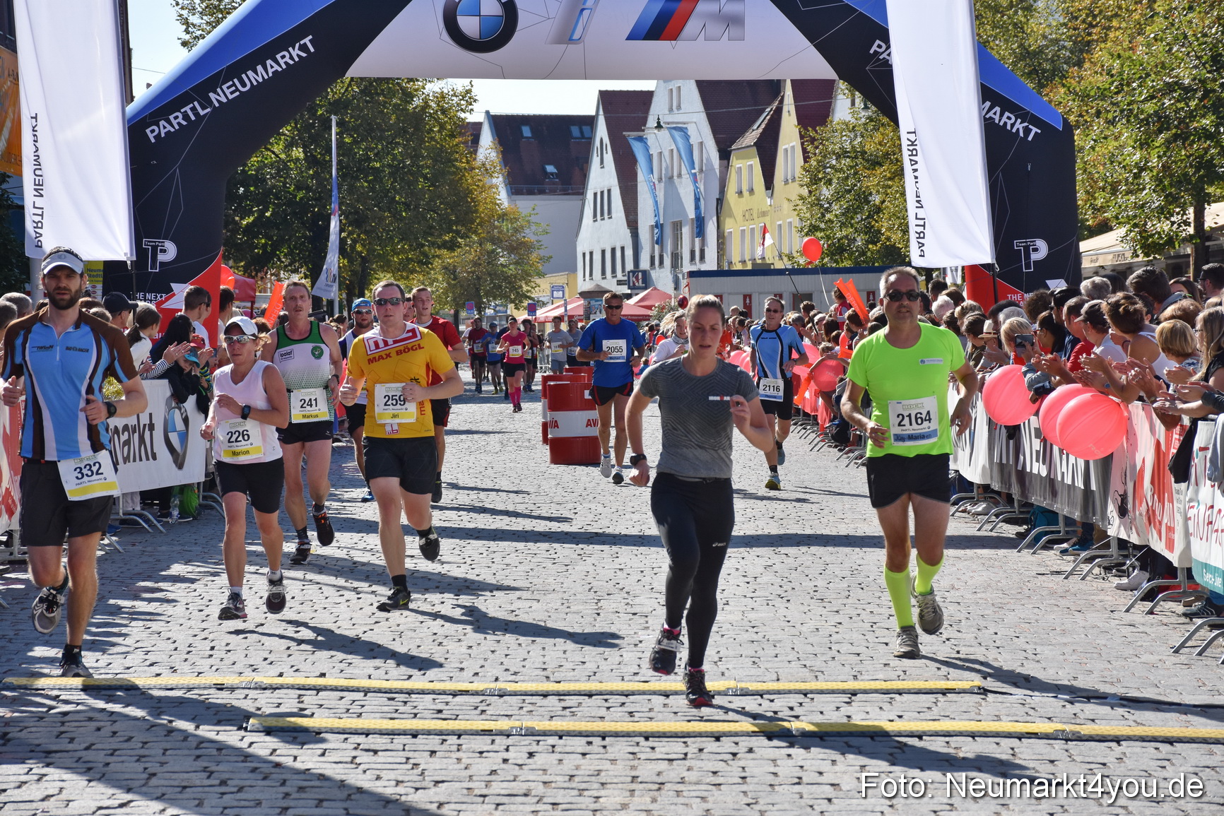 Zieleinlauf Stadtlauf Neumarkt 2018 0404