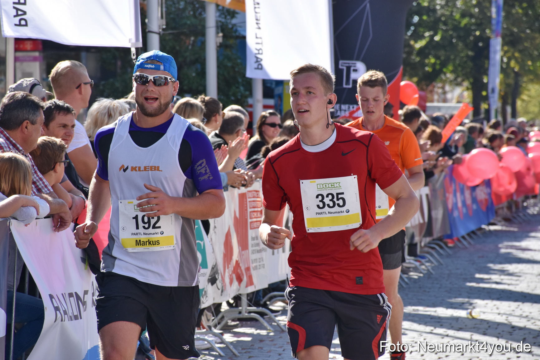 Zieleinlauf Stadtlauf Neumarkt 2018 0405