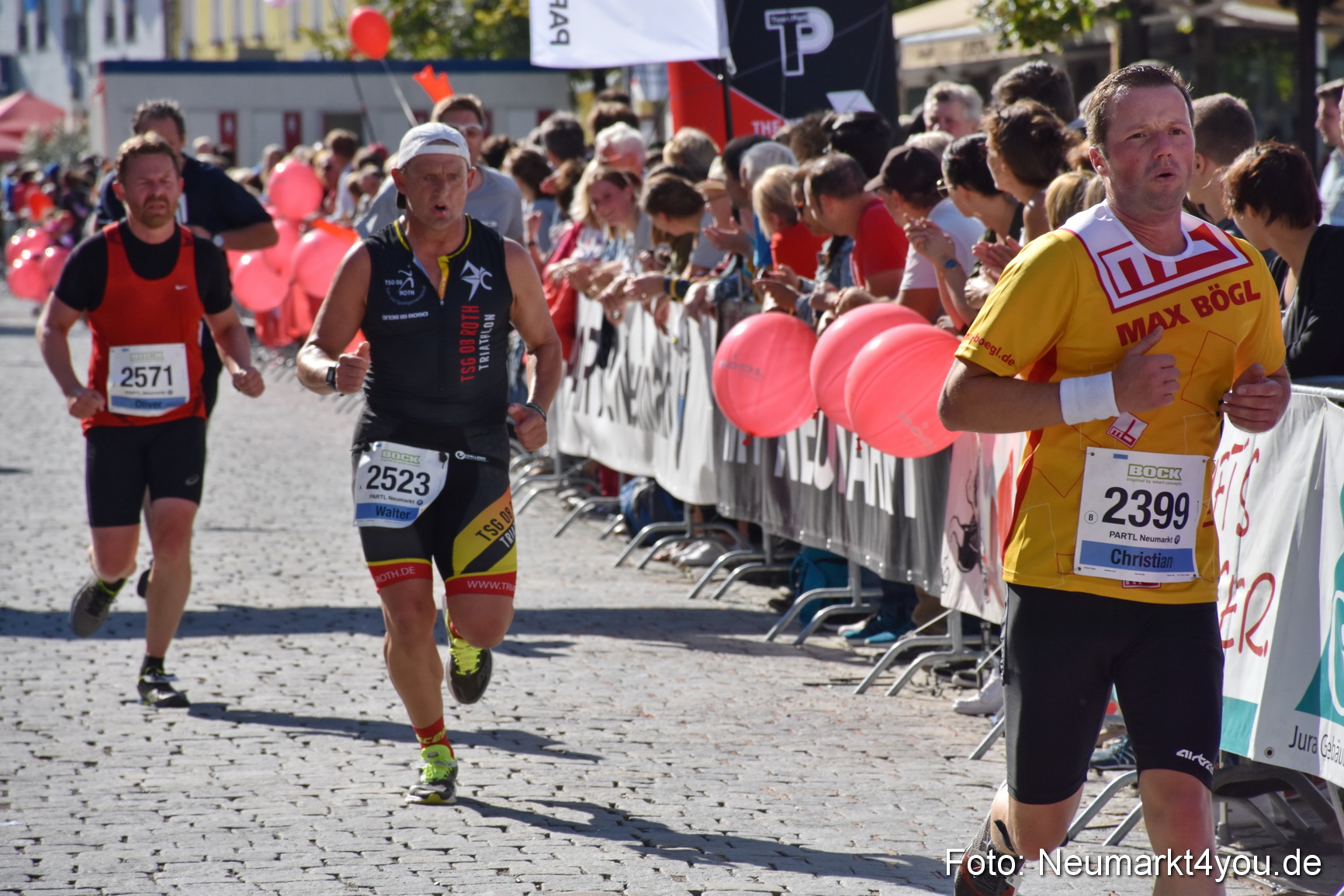 Zieleinlauf Stadtlauf Neumarkt 2018 0411