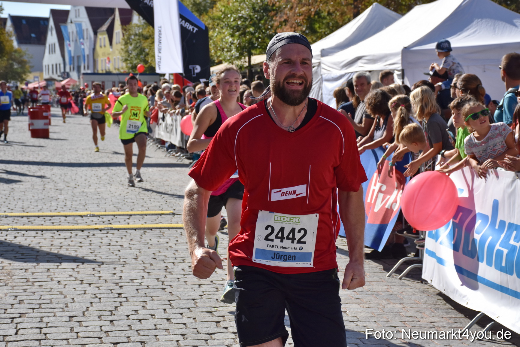 Zieleinlauf Stadtlauf Neumarkt 2018 0422