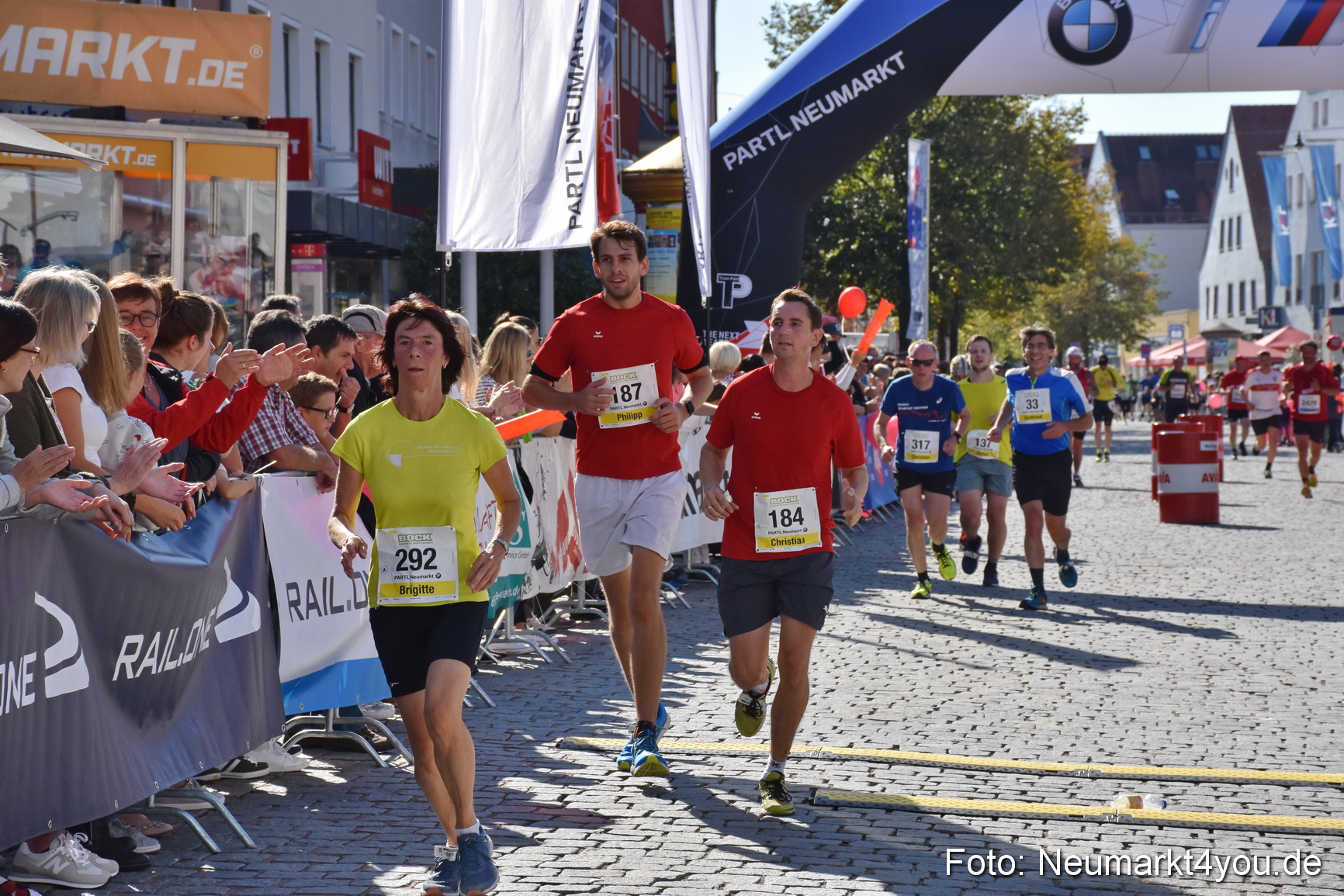 Zieleinlauf Stadtlauf Neumarkt 2018 0423