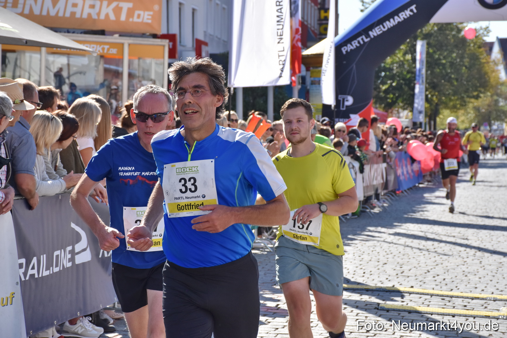 Zieleinlauf Stadtlauf Neumarkt 2018 0426