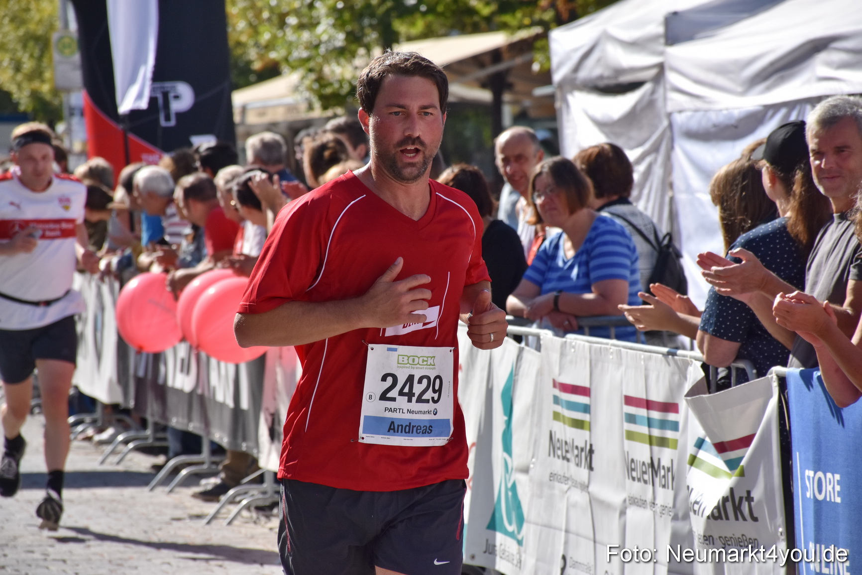 Zieleinlauf Stadtlauf Neumarkt 2018 0427