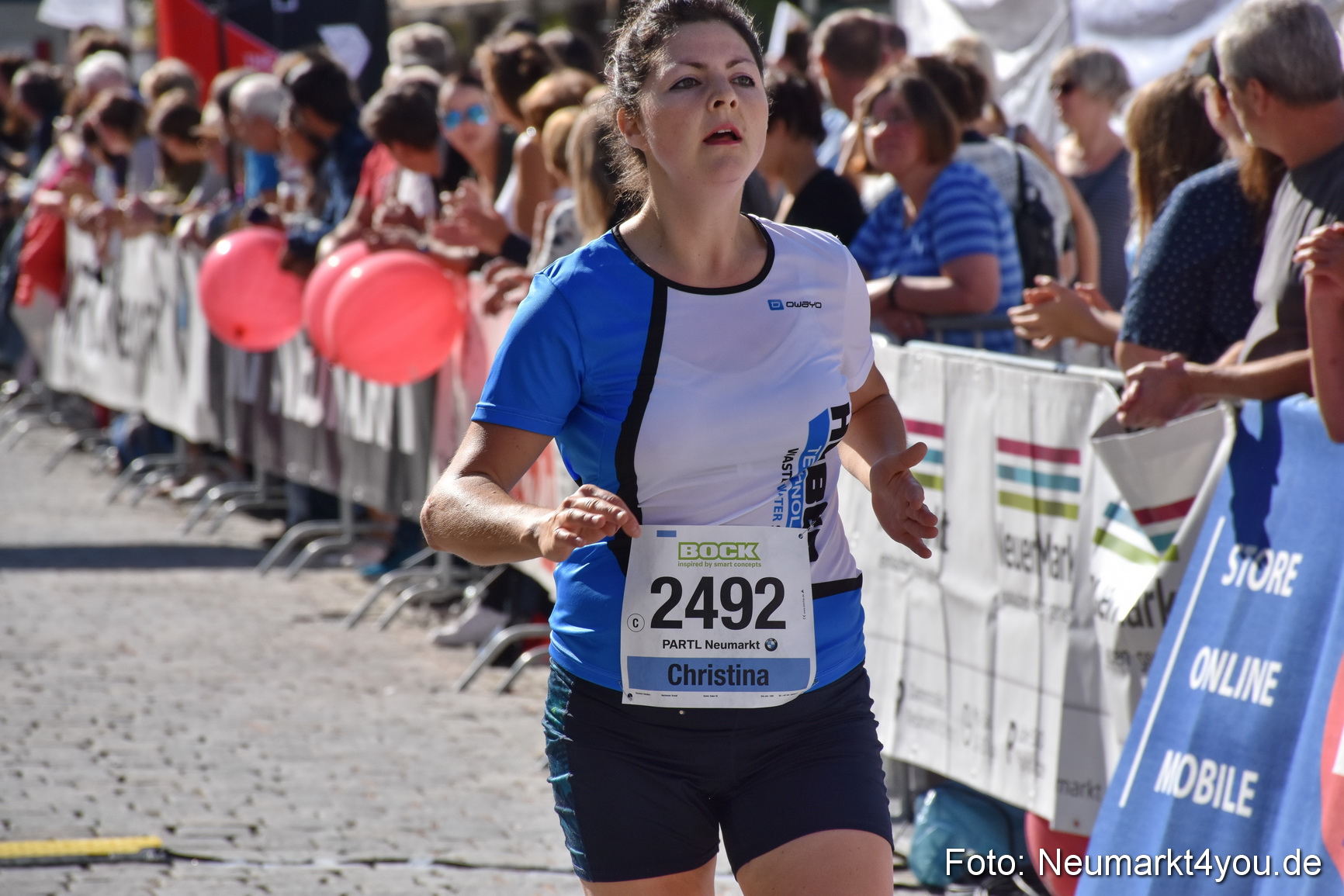 Zieleinlauf Stadtlauf Neumarkt 2018 0431