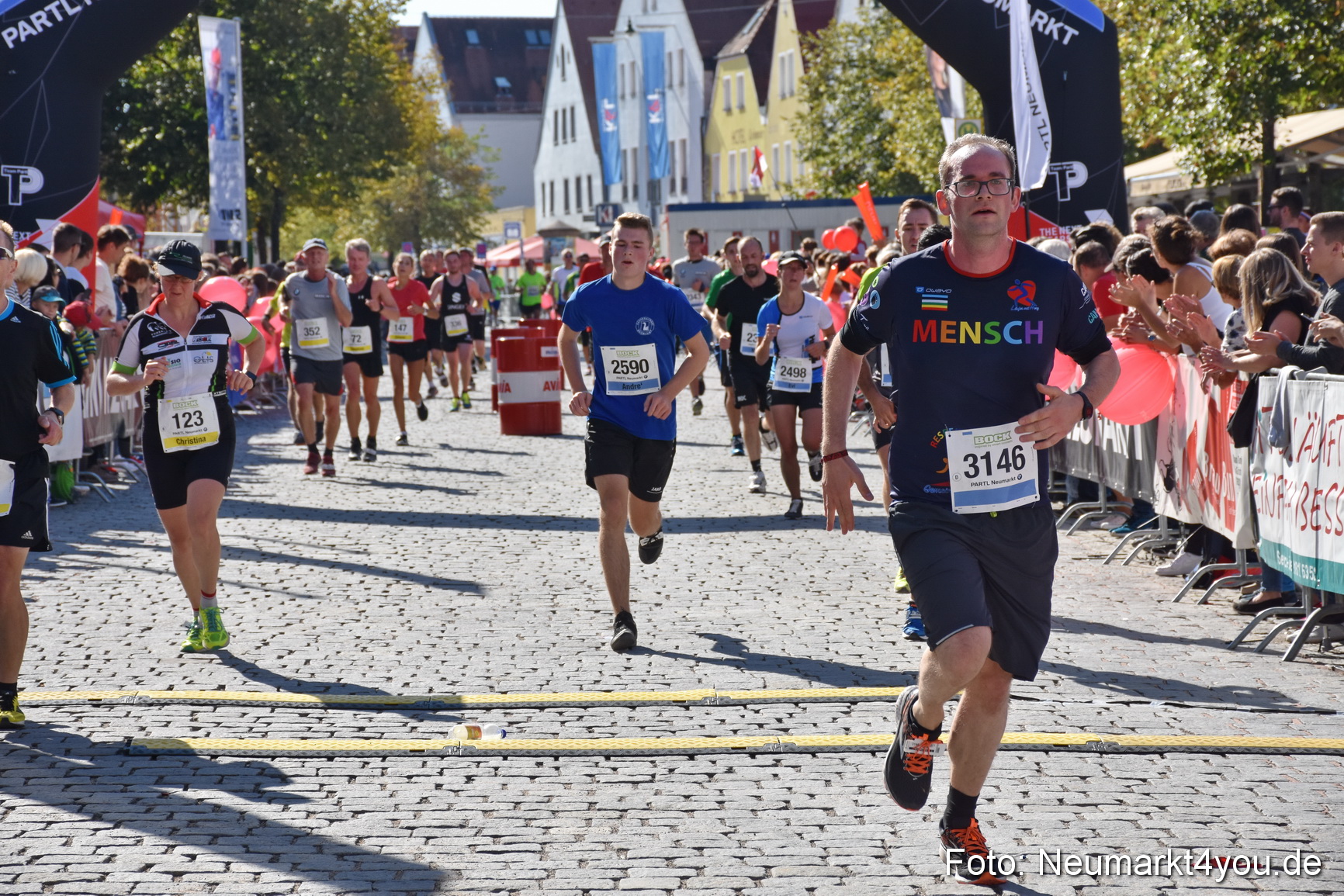 Zieleinlauf Stadtlauf Neumarkt 2018 0432