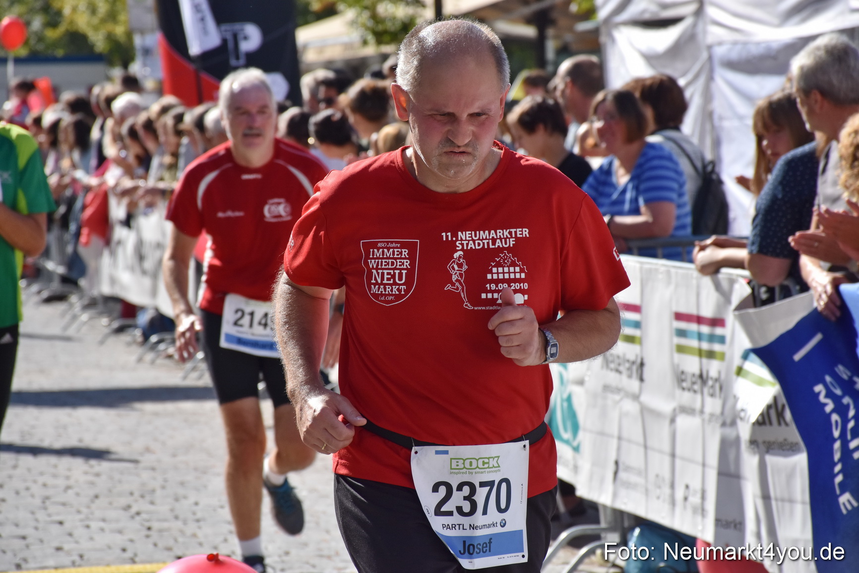 Zieleinlauf Stadtlauf Neumarkt 2018 0436
