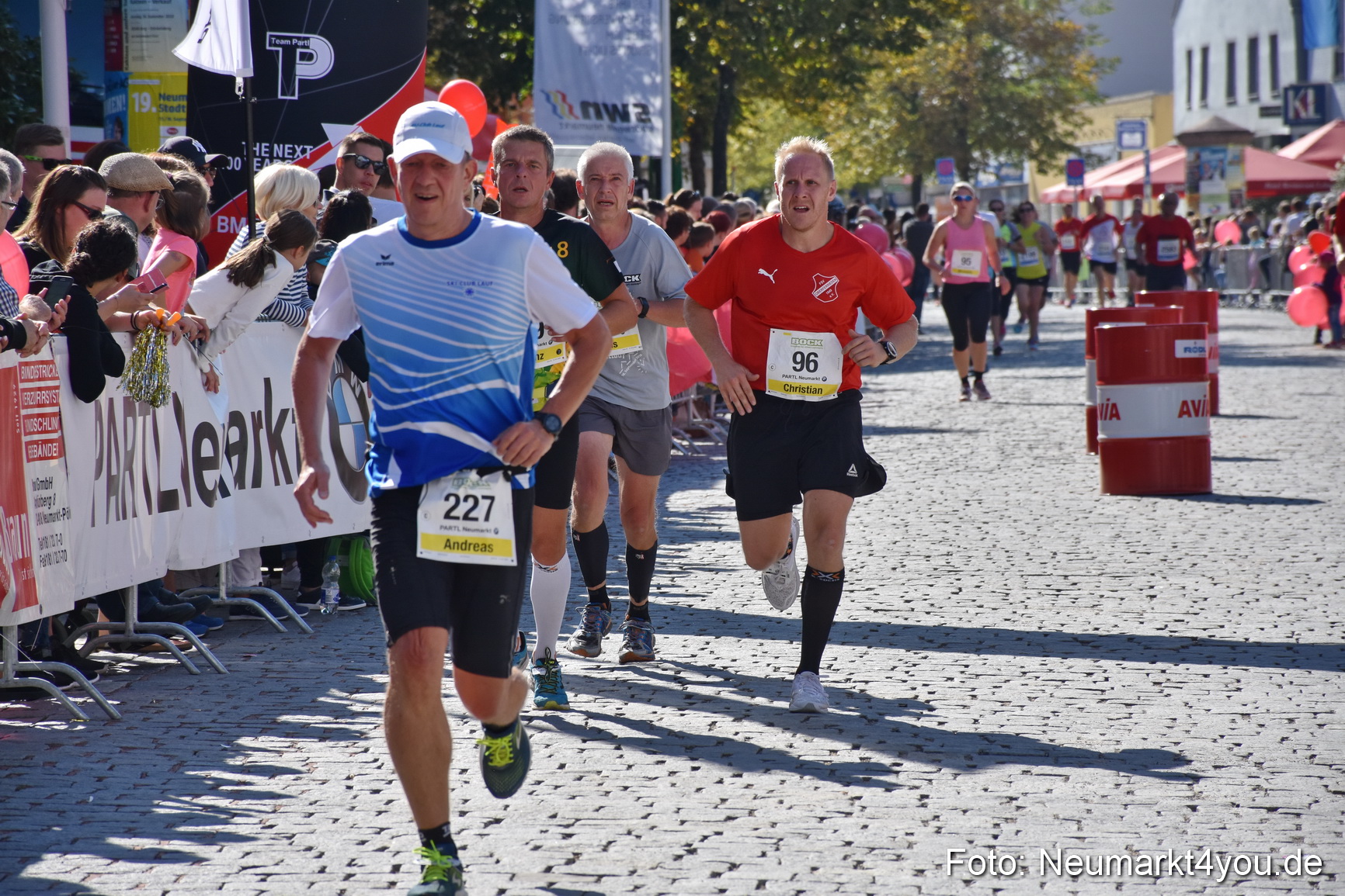 Zieleinlauf Stadtlauf Neumarkt 2018 0443