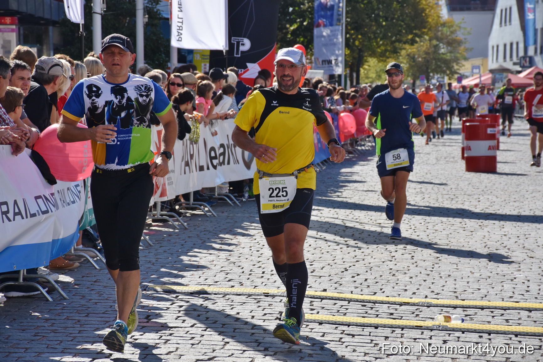 Zieleinlauf Stadtlauf Neumarkt 2018 0471