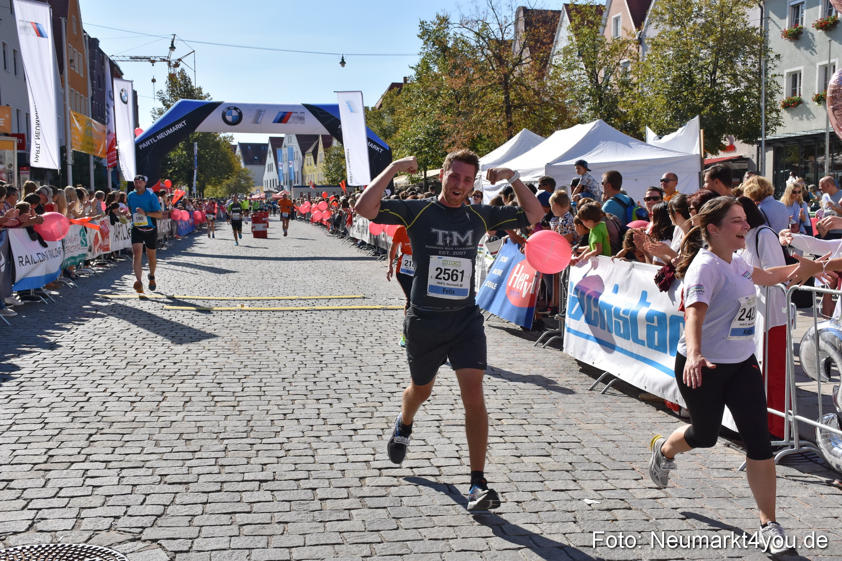 Zieleinlauf Stadtlauf Neumarkt 2018 0502