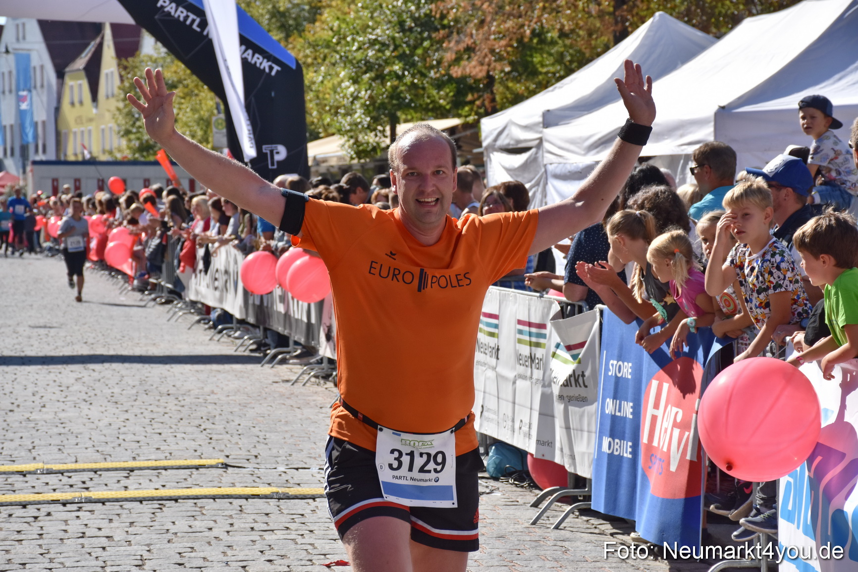 Zieleinlauf Stadtlauf Neumarkt 2018 0504