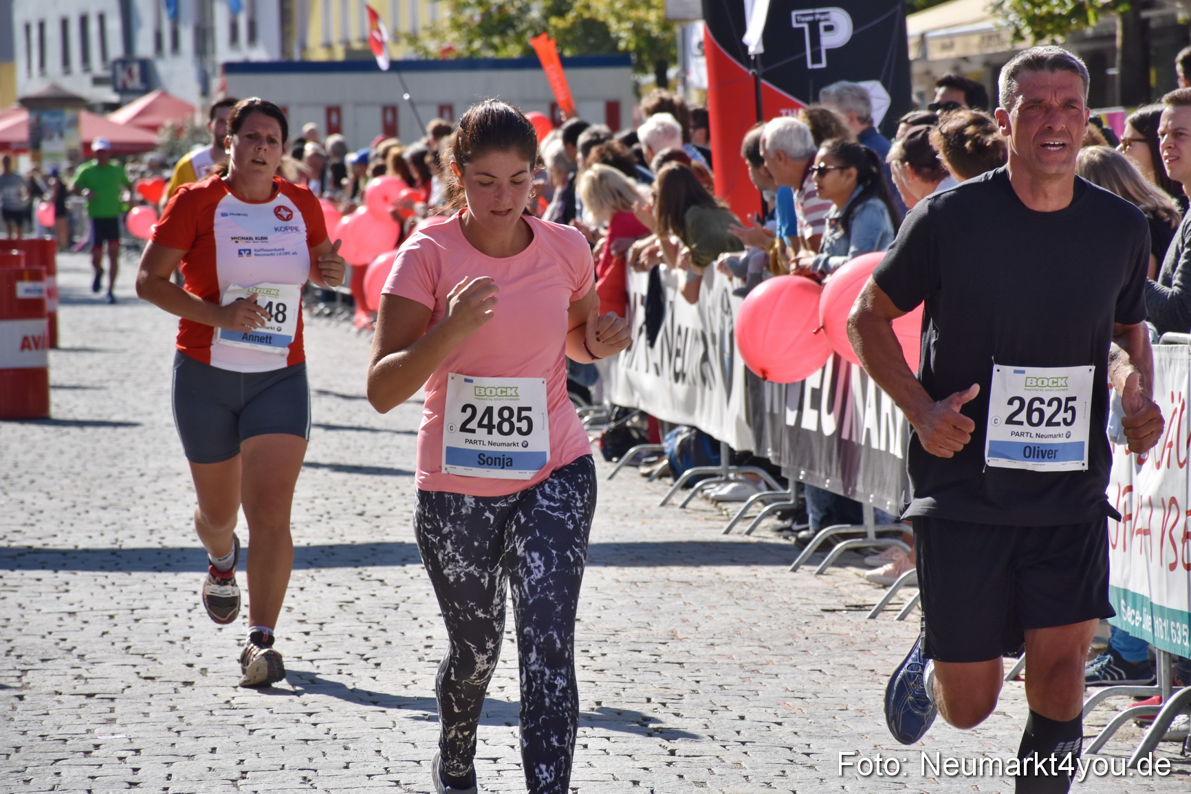 Zieleinlauf Stadtlauf Neumarkt 2018 0517