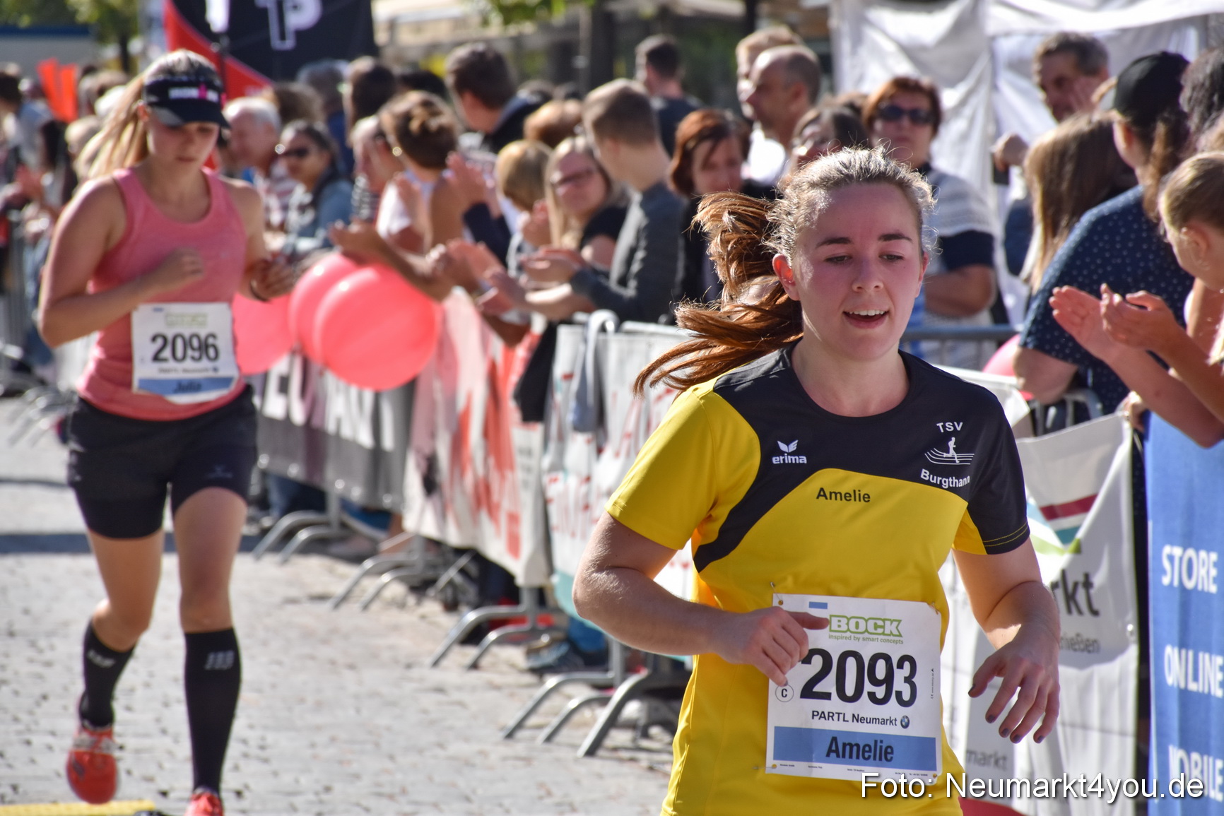 Zieleinlauf Stadtlauf Neumarkt 2018 0521