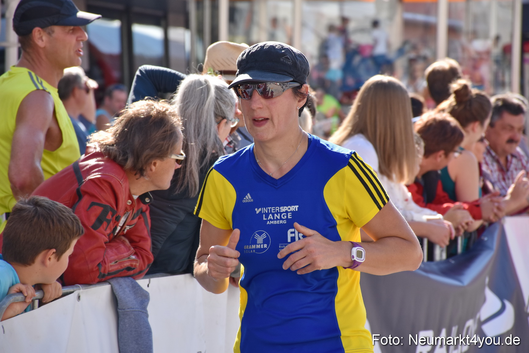 Zieleinlauf Stadtlauf Neumarkt 2018 0526