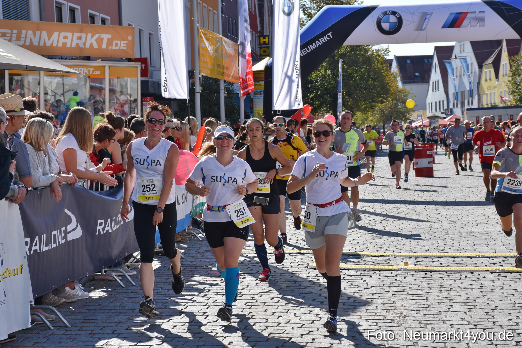 Zieleinlauf Stadtlauf Neumarkt 2018 0528
