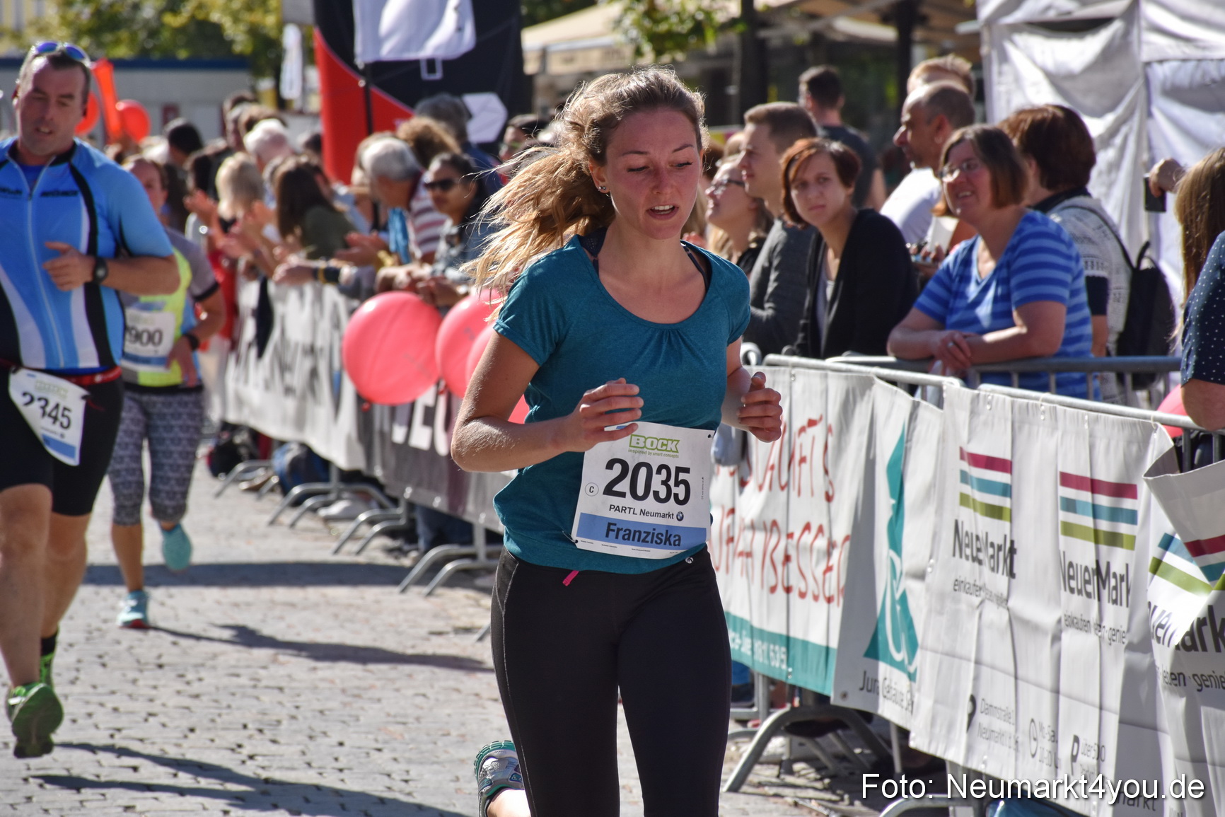 Zieleinlauf Stadtlauf Neumarkt 2018 0531