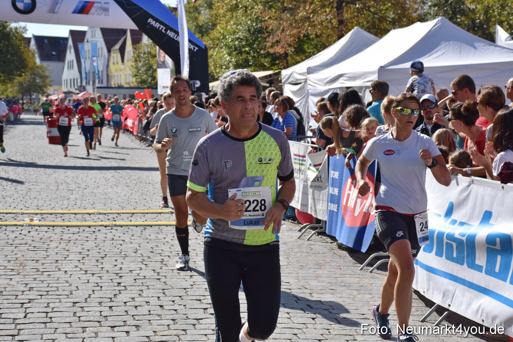 Zieleinlauf Stadtlauf Neumarkt 2018 0550