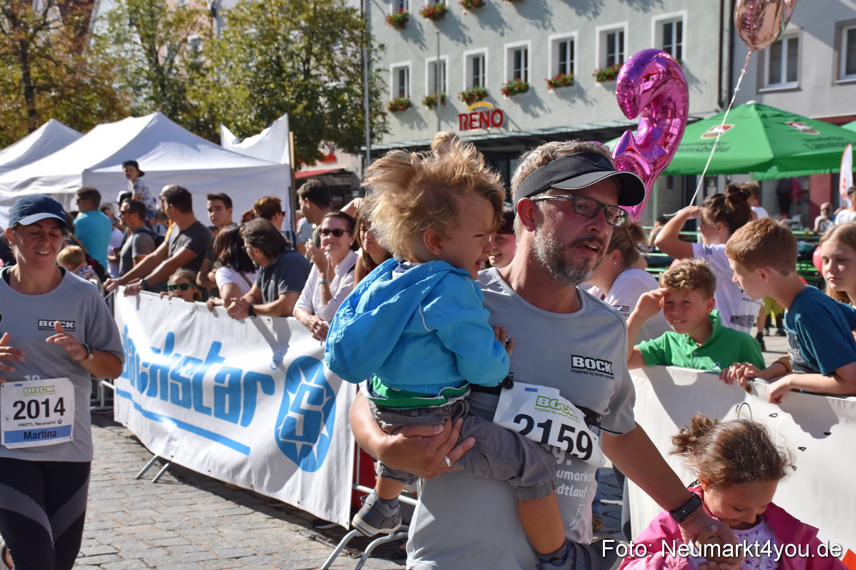 Zieleinlauf Stadtlauf Neumarkt 2018 0563