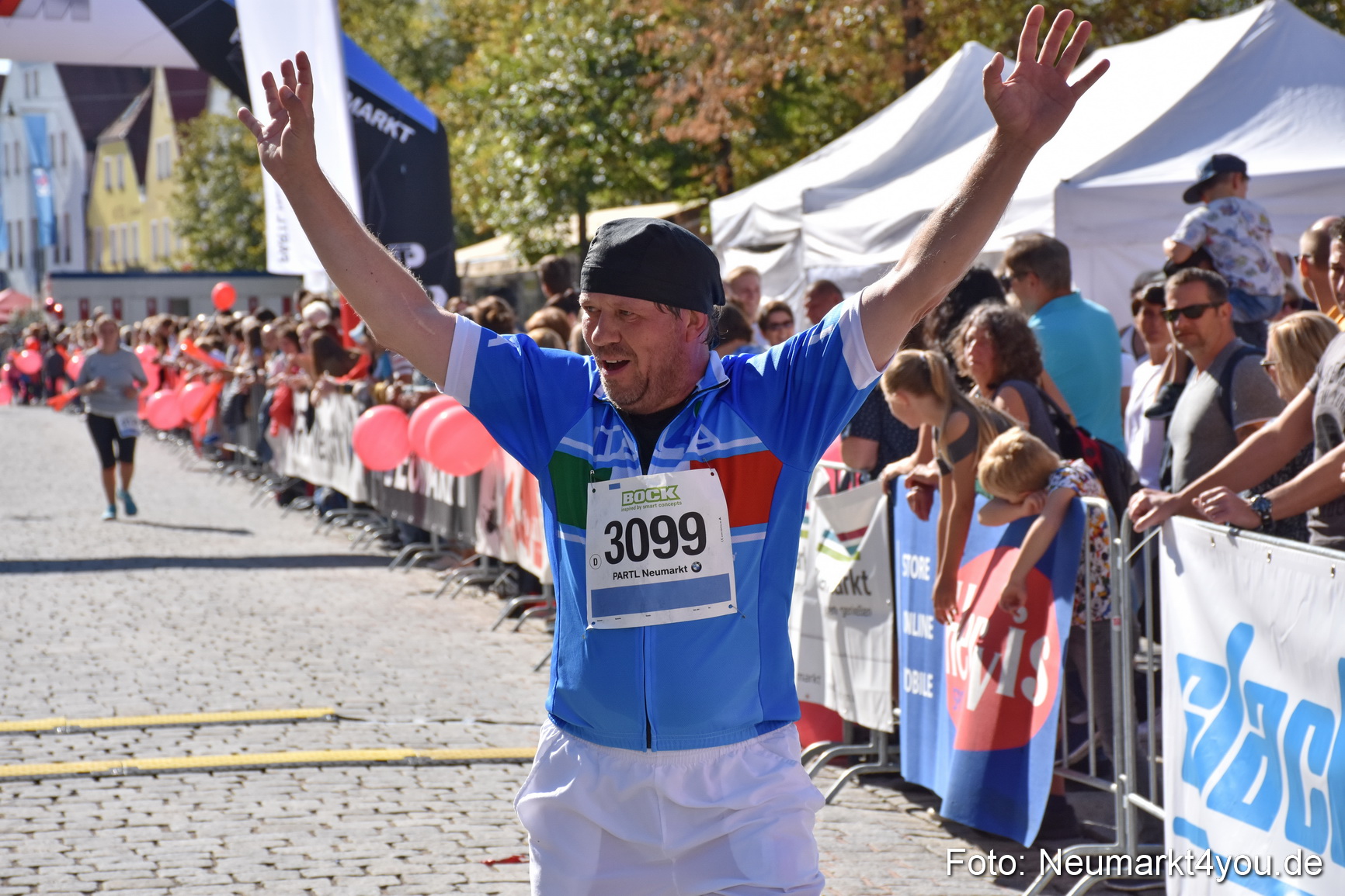 Zieleinlauf Stadtlauf Neumarkt 2018 0570
