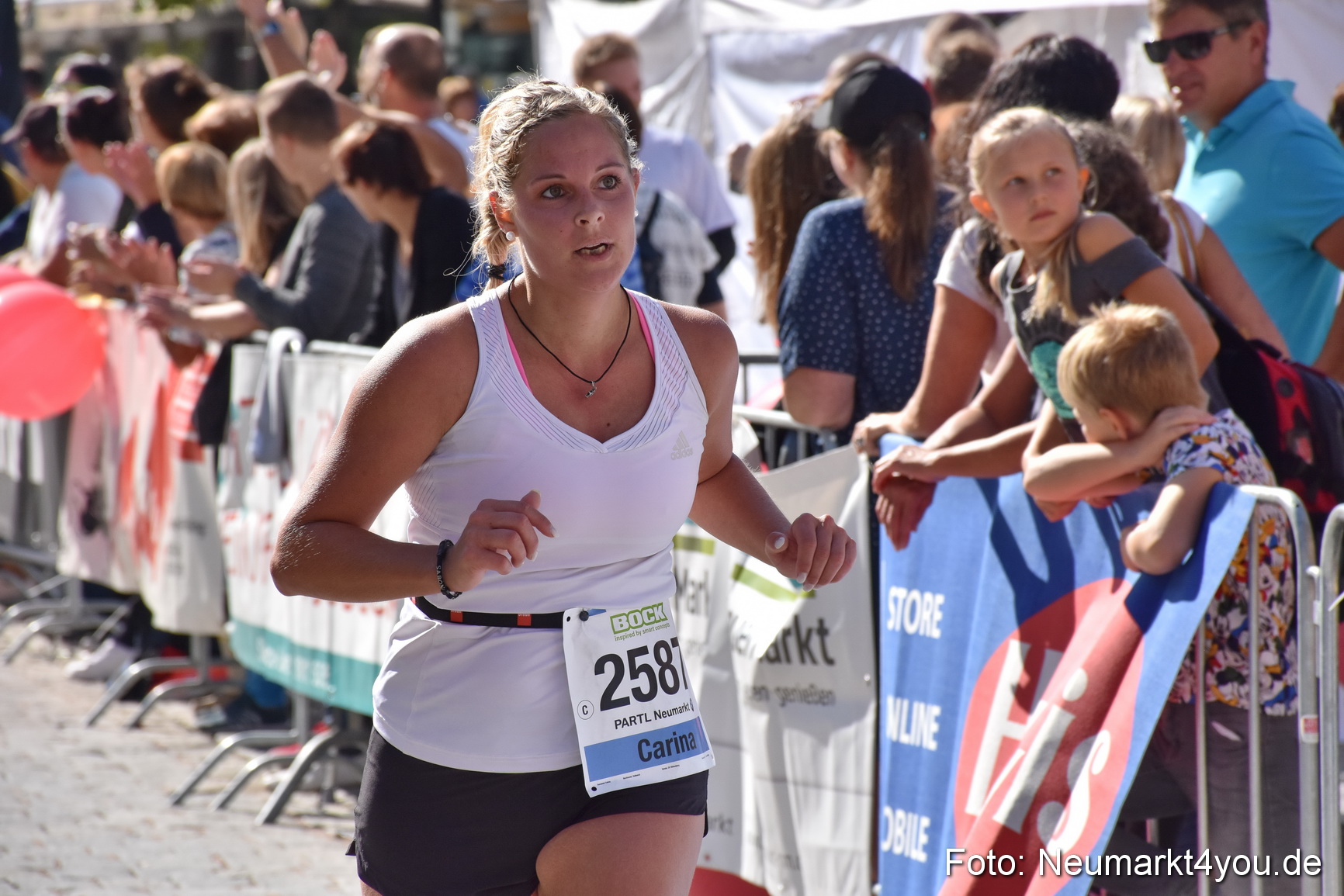 Zieleinlauf Stadtlauf Neumarkt 2018 0577