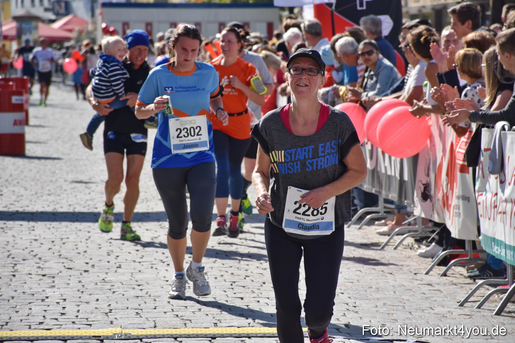 Zieleinlauf Stadtlauf Neumarkt 2018 0584