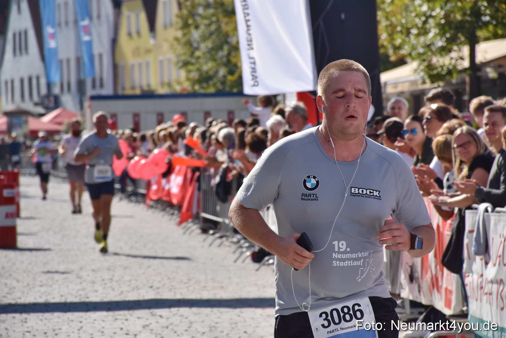 Zieleinlauf Stadtlauf Neumarkt 2018 0622