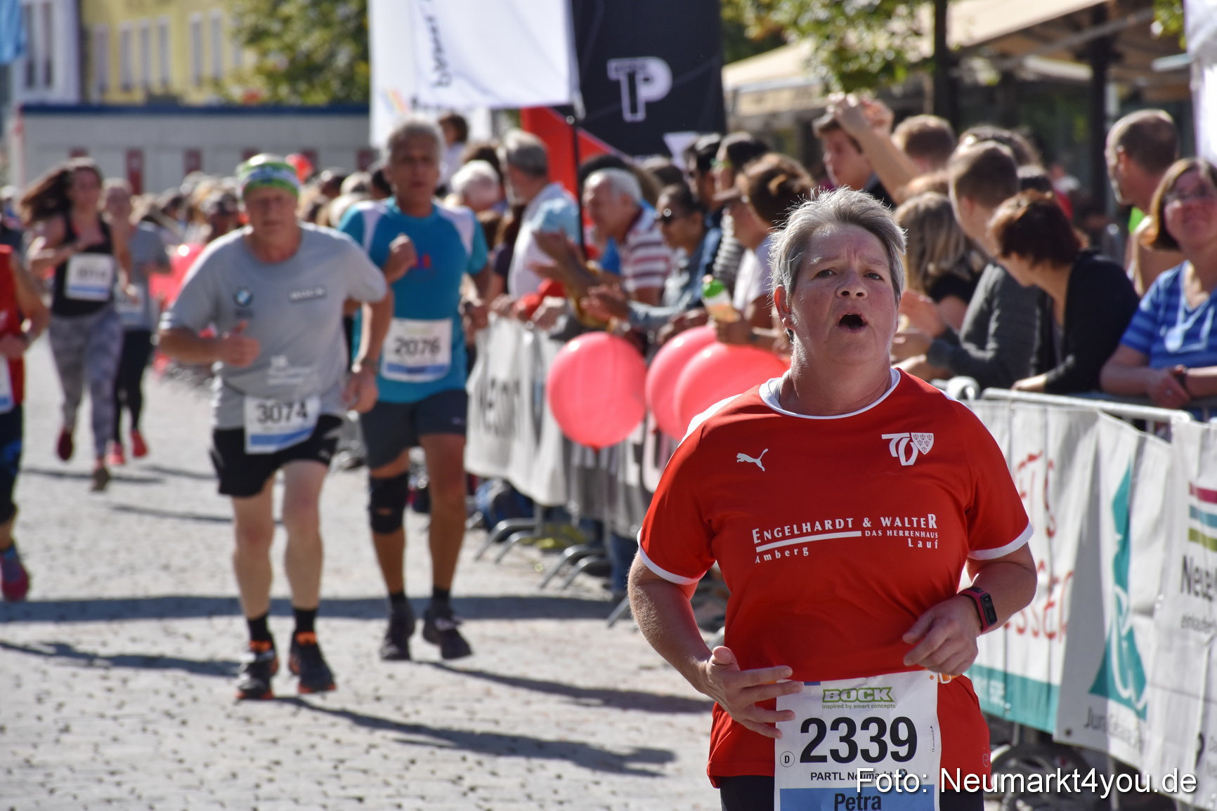 Zieleinlauf Stadtlauf Neumarkt 2018 0630