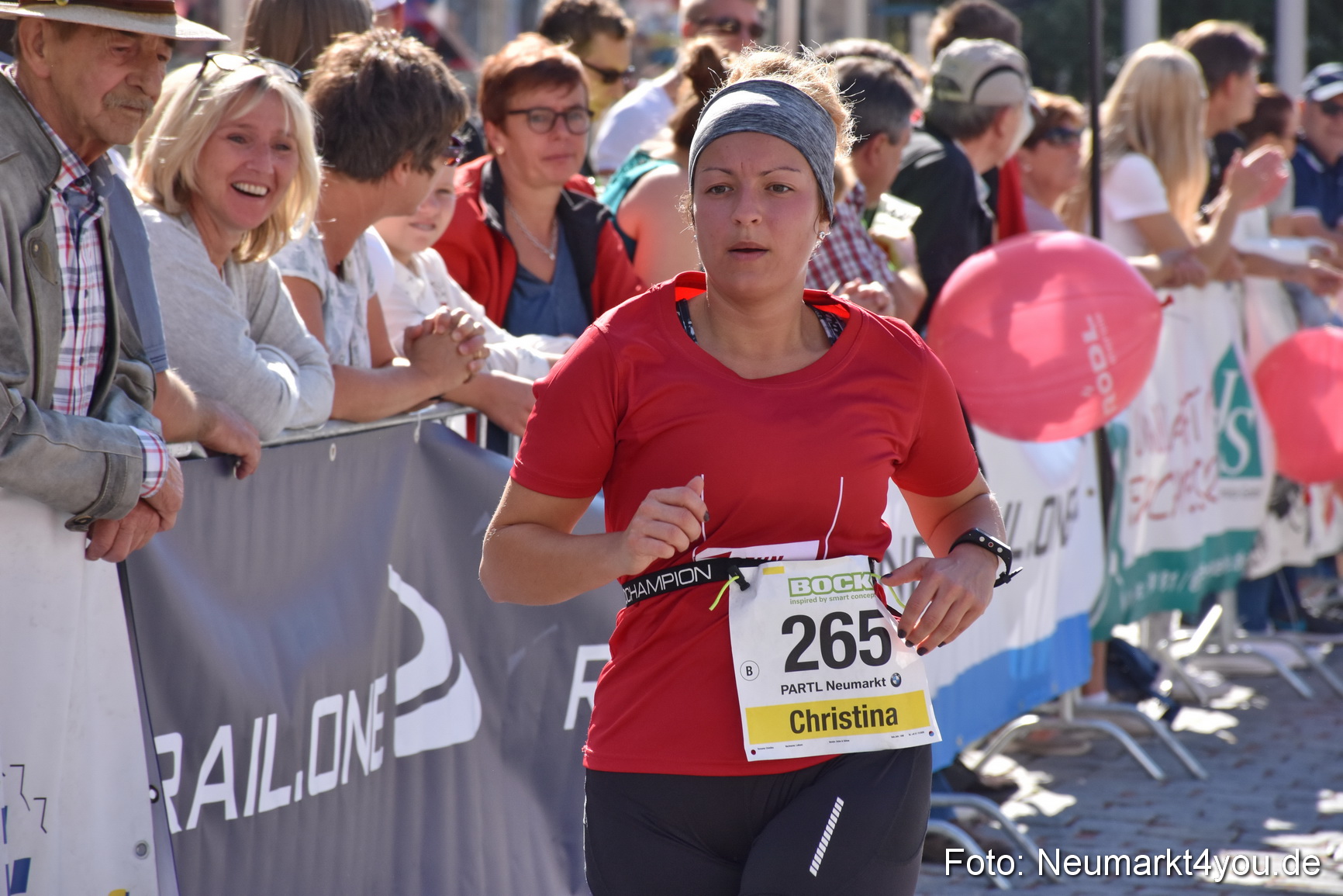 Zieleinlauf Stadtlauf Neumarkt 2018 0642