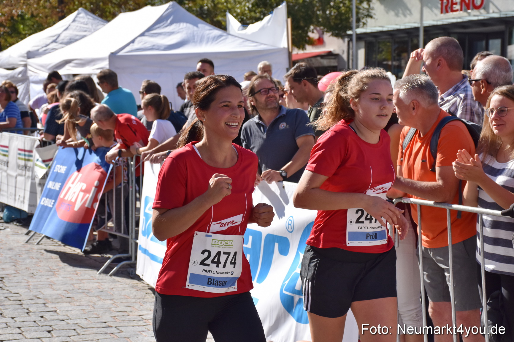Zieleinlauf Stadtlauf Neumarkt 2018 0646