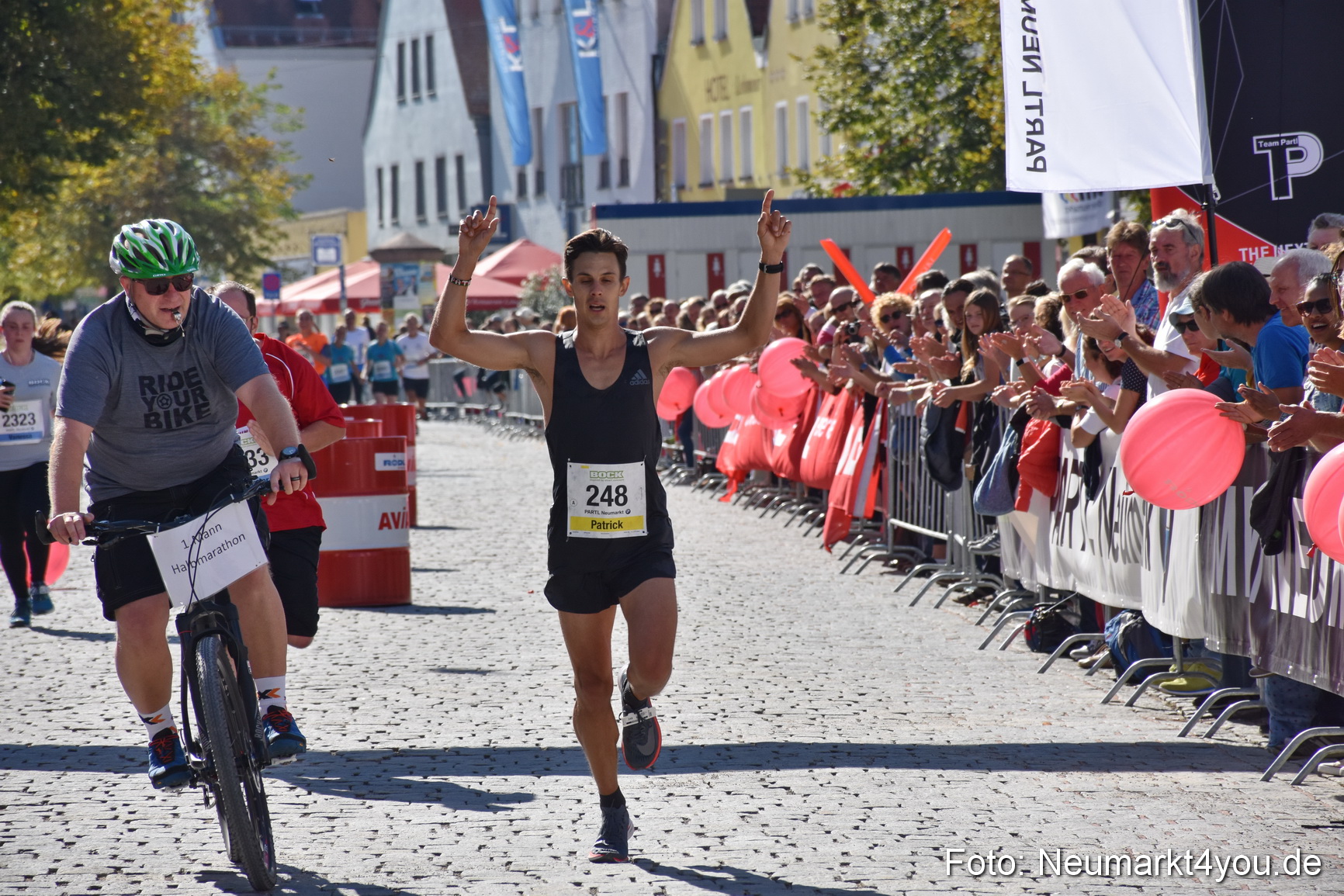 Zieleinlauf Stadtlauf Neumarkt 2018 0652