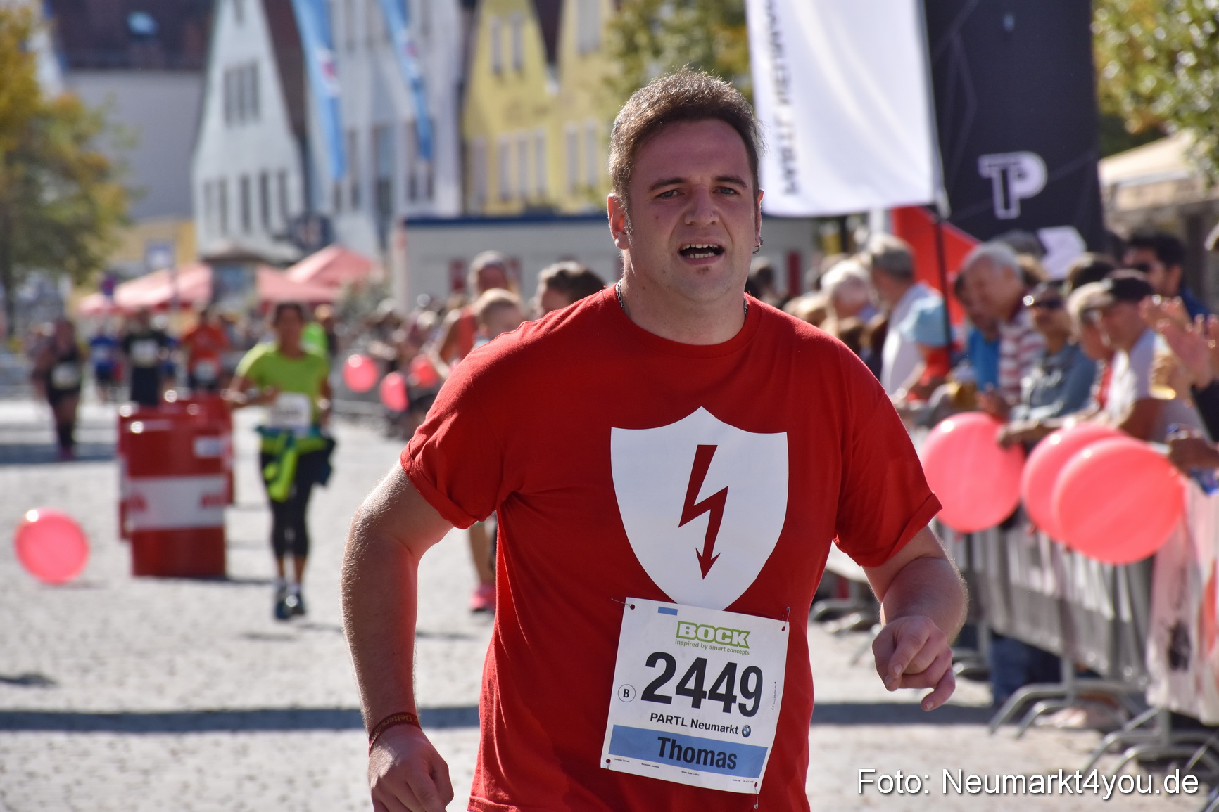 Zieleinlauf Stadtlauf Neumarkt 2018 0657