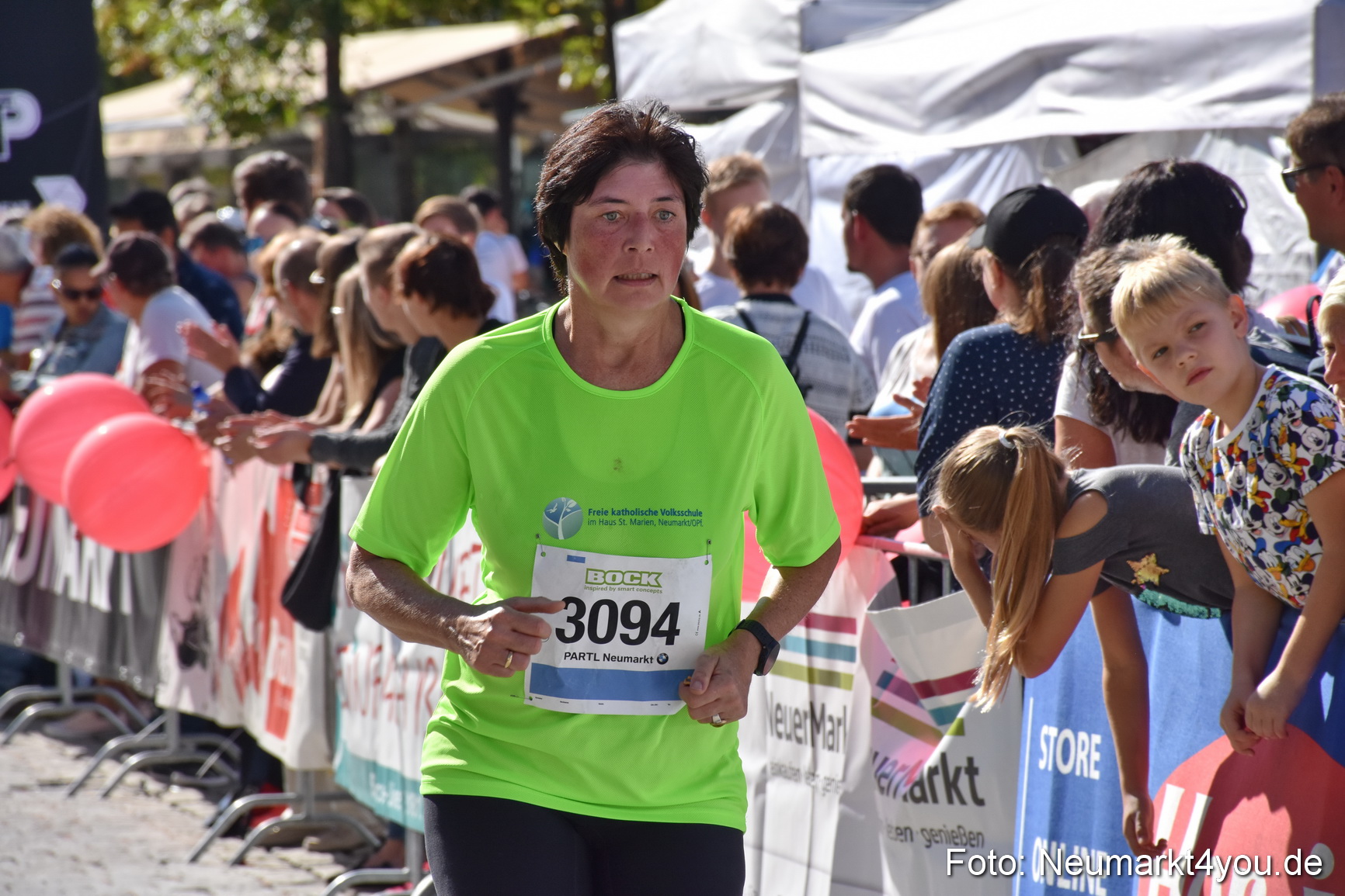 Zieleinlauf Stadtlauf Neumarkt 2018 0668