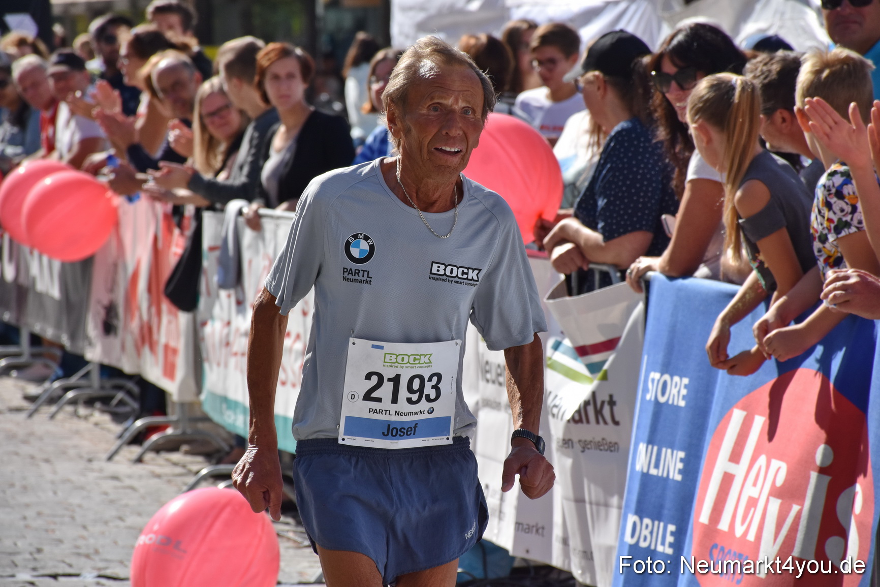 Zieleinlauf Stadtlauf Neumarkt 2018 0671