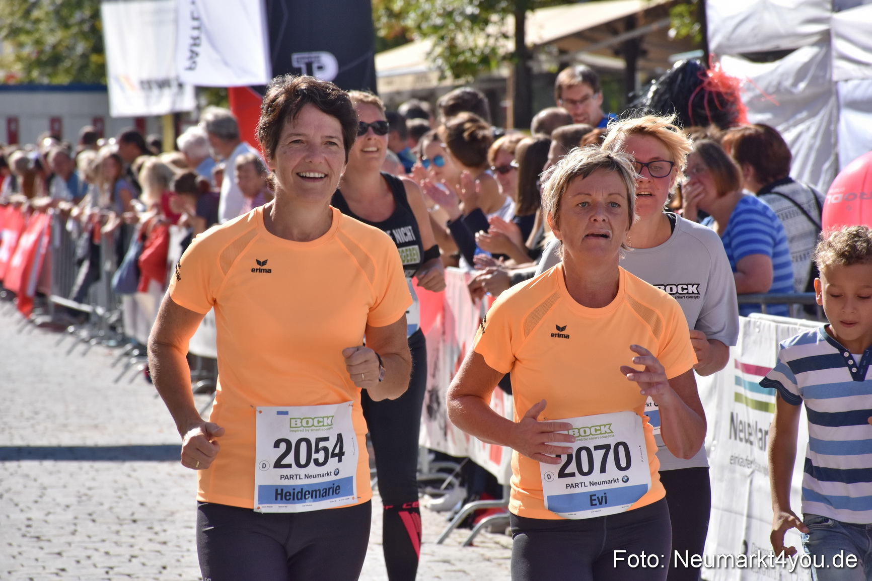 Zieleinlauf Stadtlauf Neumarkt 2018 0677