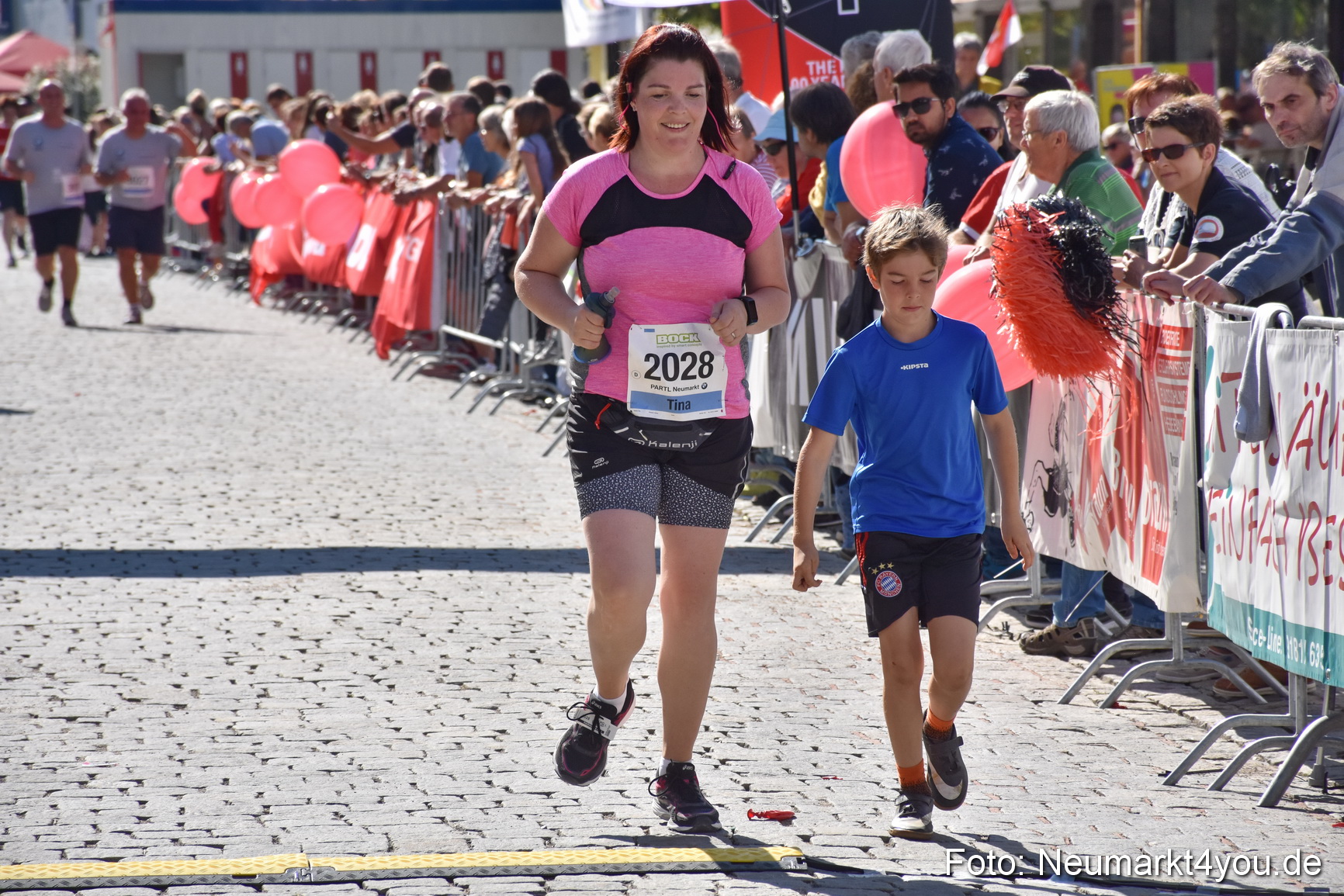 Zieleinlauf Stadtlauf Neumarkt 2018 0696